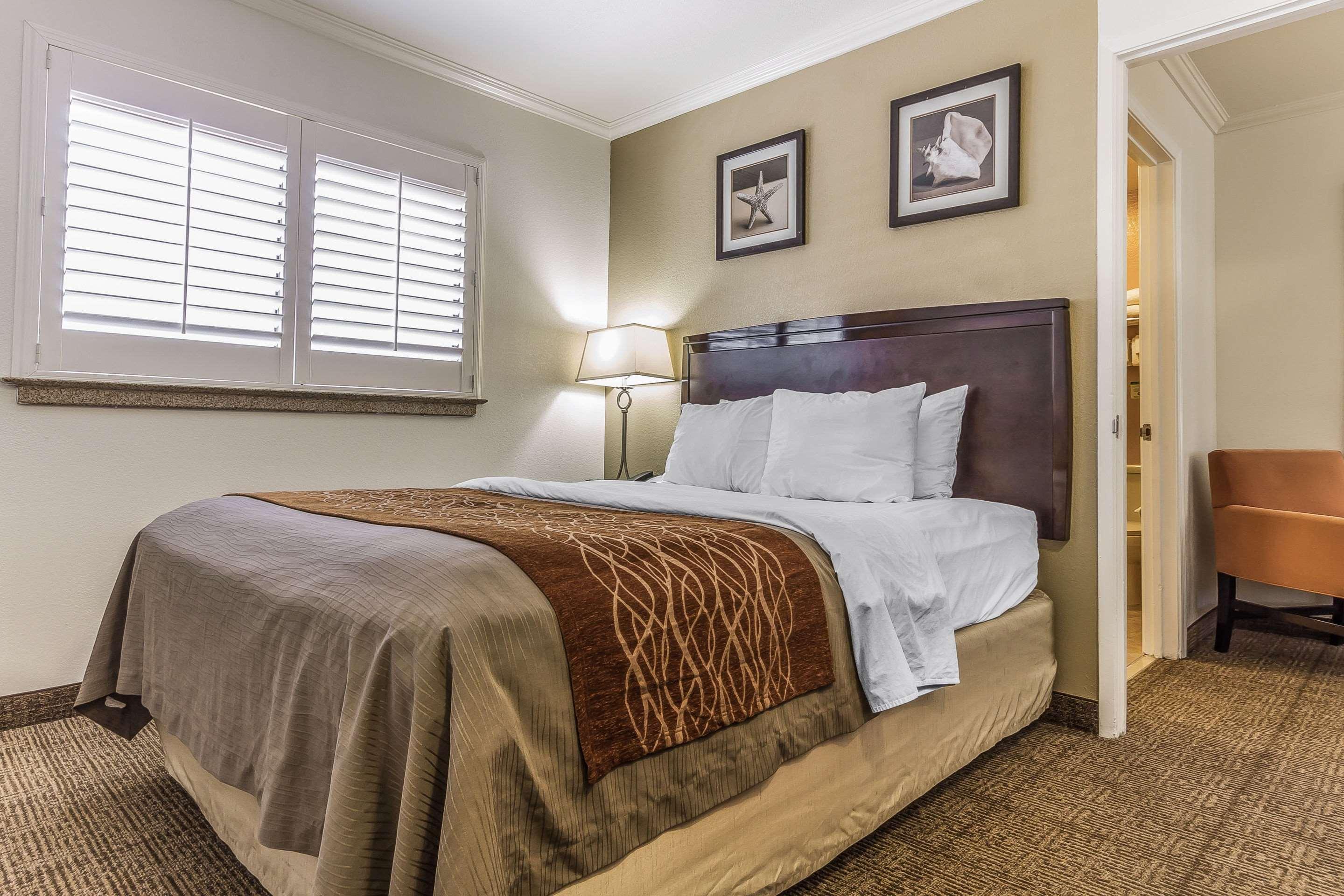 Double Queen Bed Non Smoking