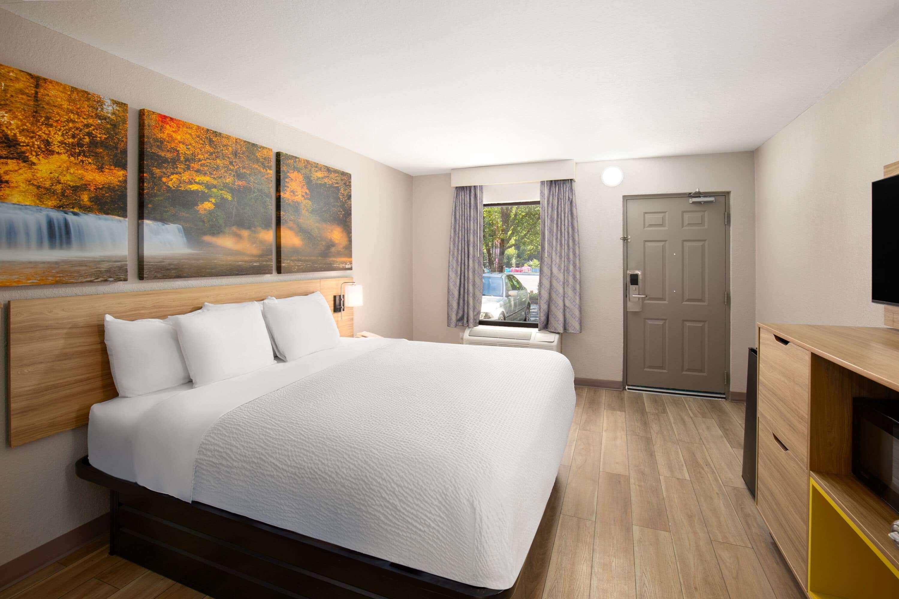 Room Accessible-queen Size Bed