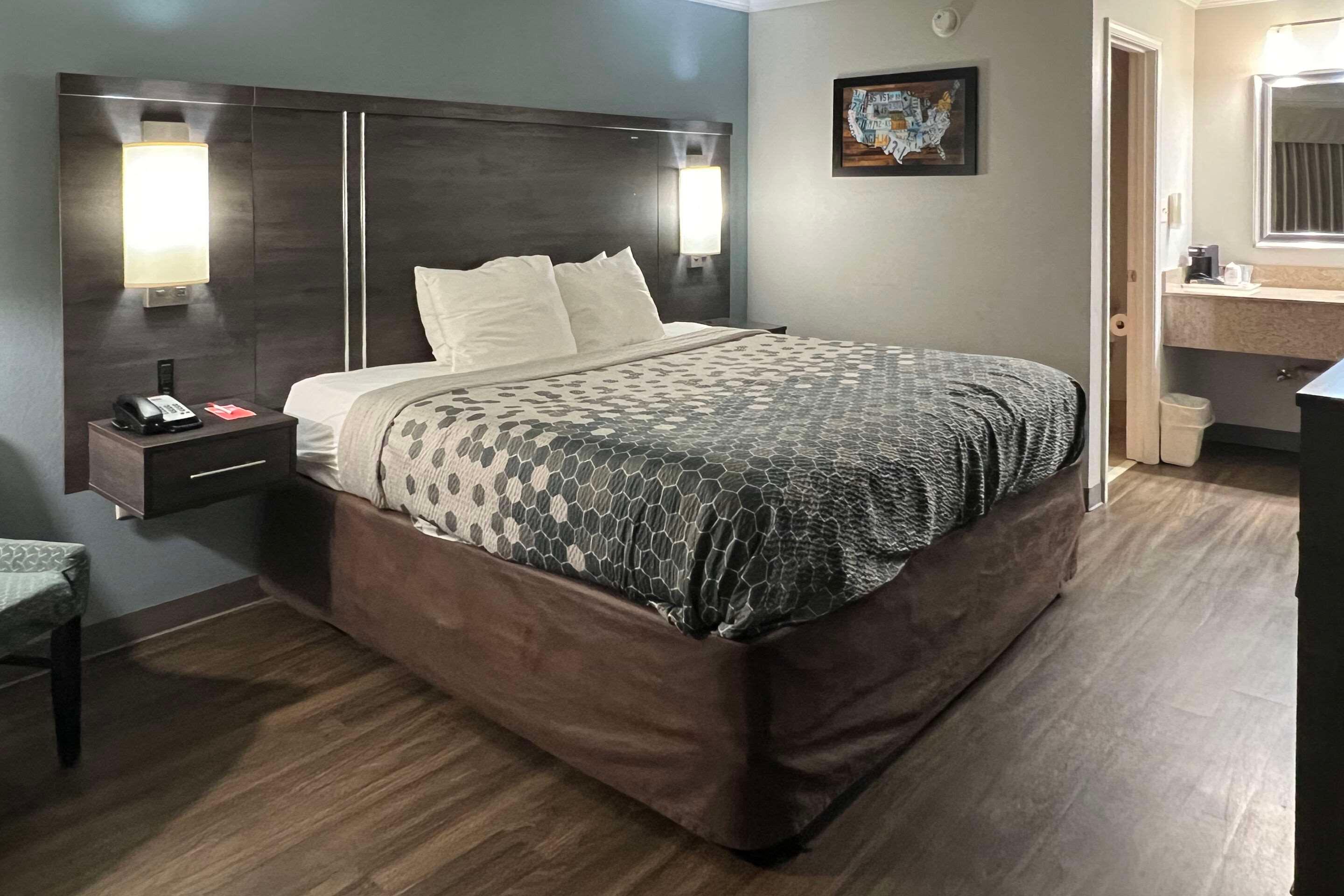 Double Accessible King Size Bed