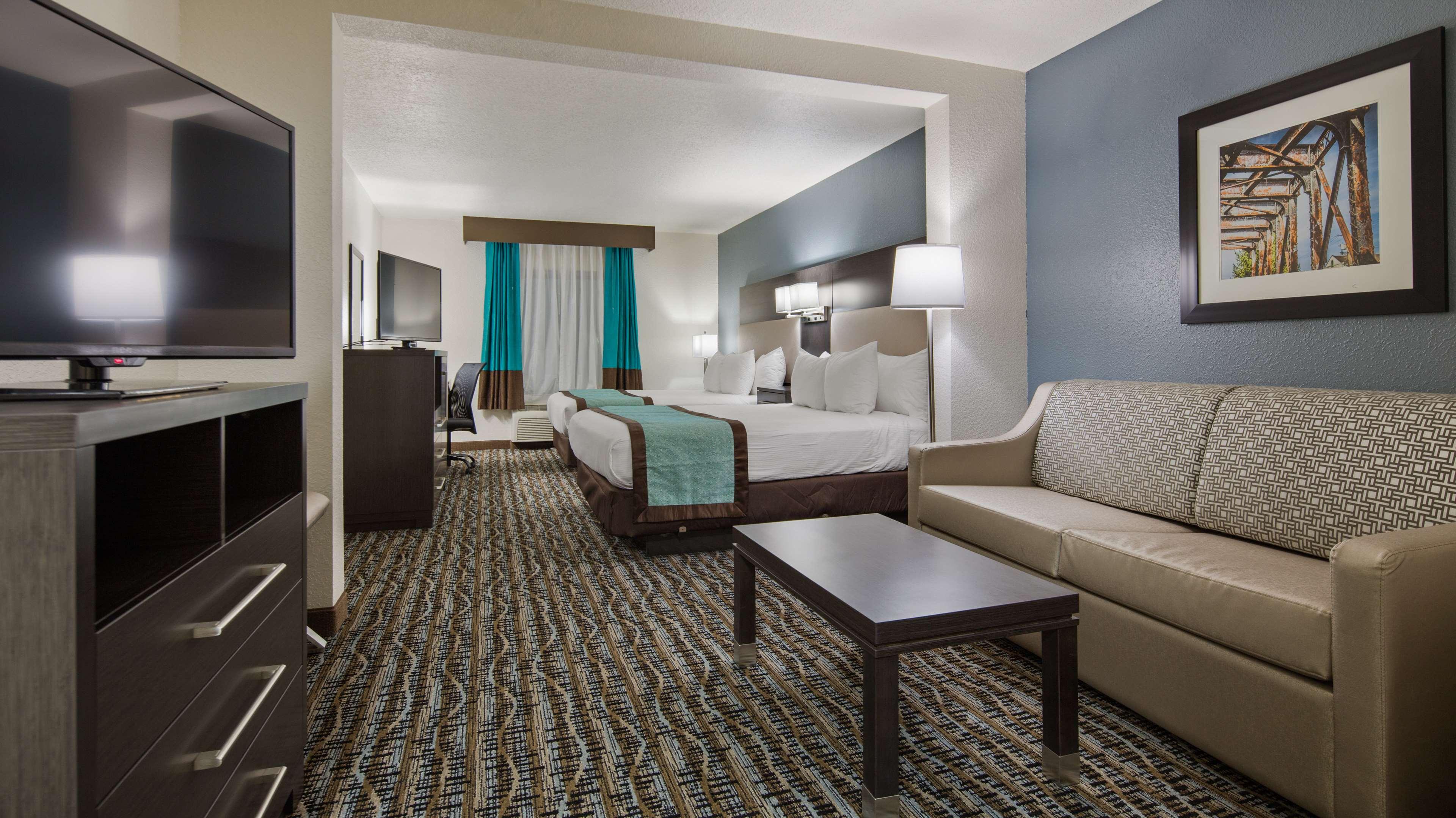 Suite Two Queen Beds