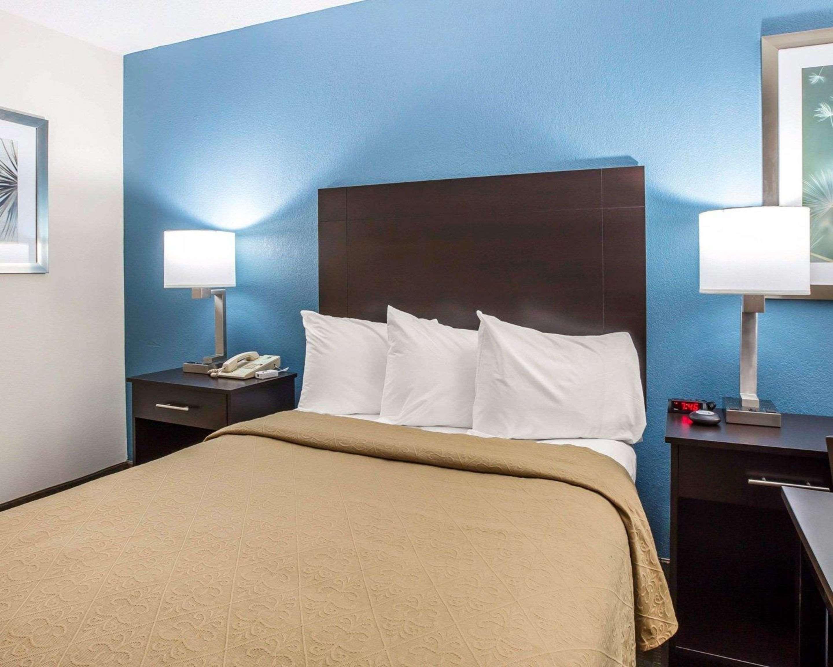 Double Queen Size Bed