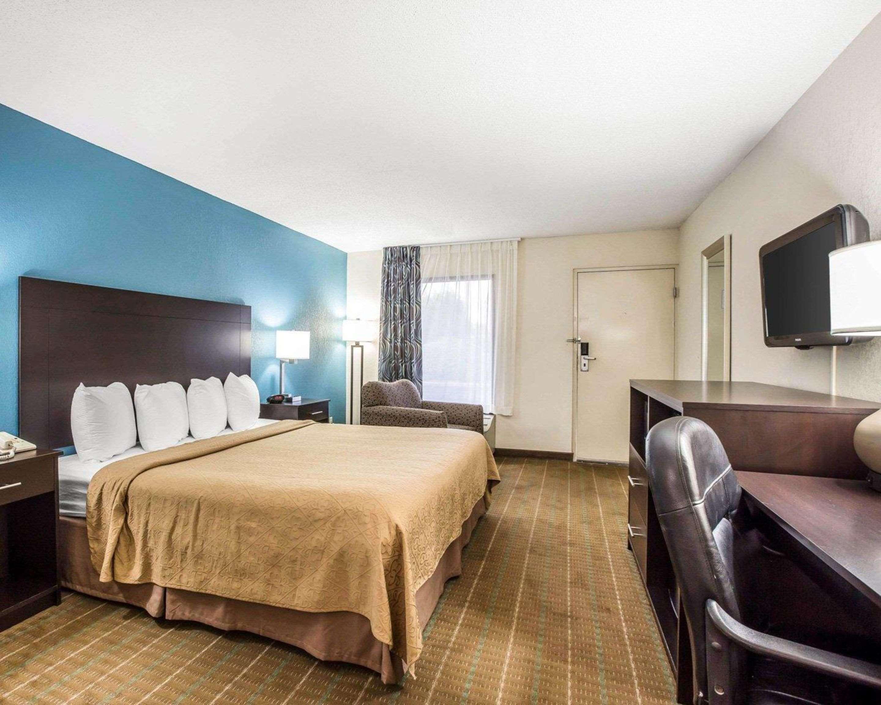 Double King Bed Non Smoking