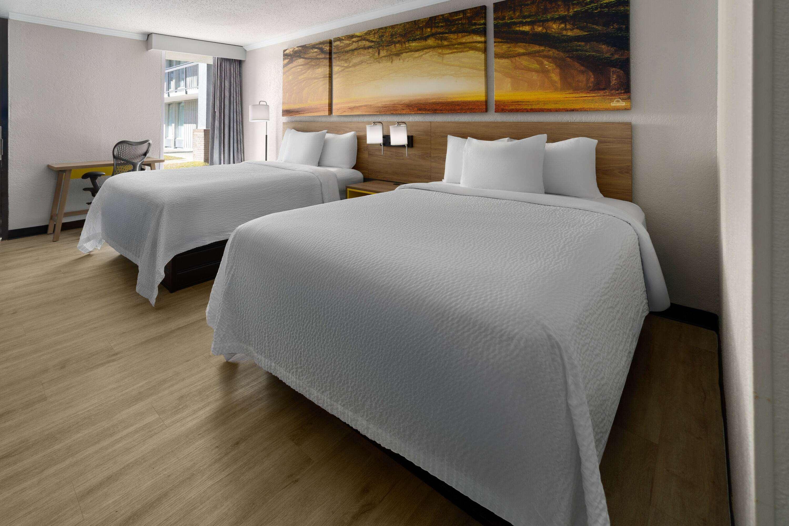 Quadruple Non Smoking