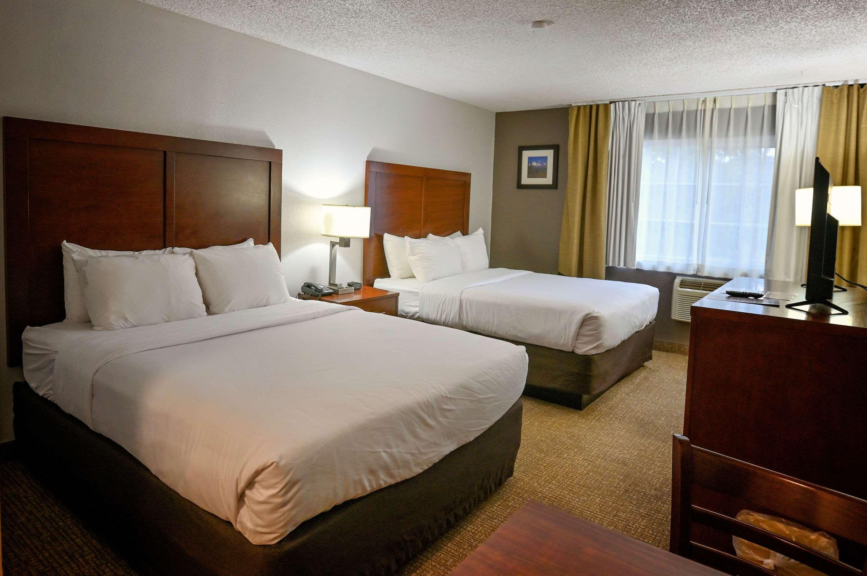 Double Two Queen Beds Non Smoking