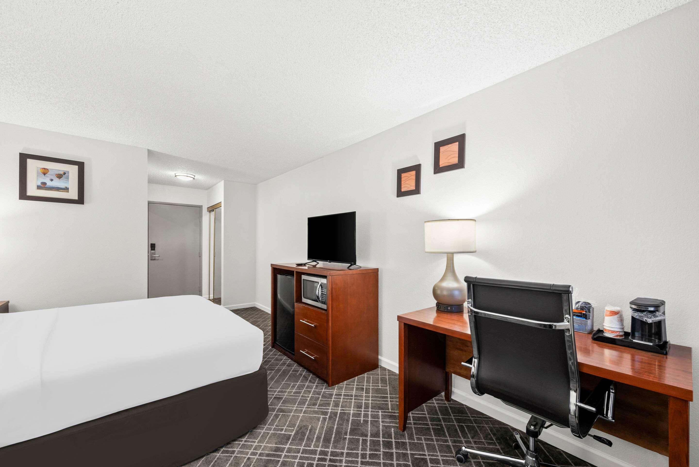 Double Accessible King Size Bed