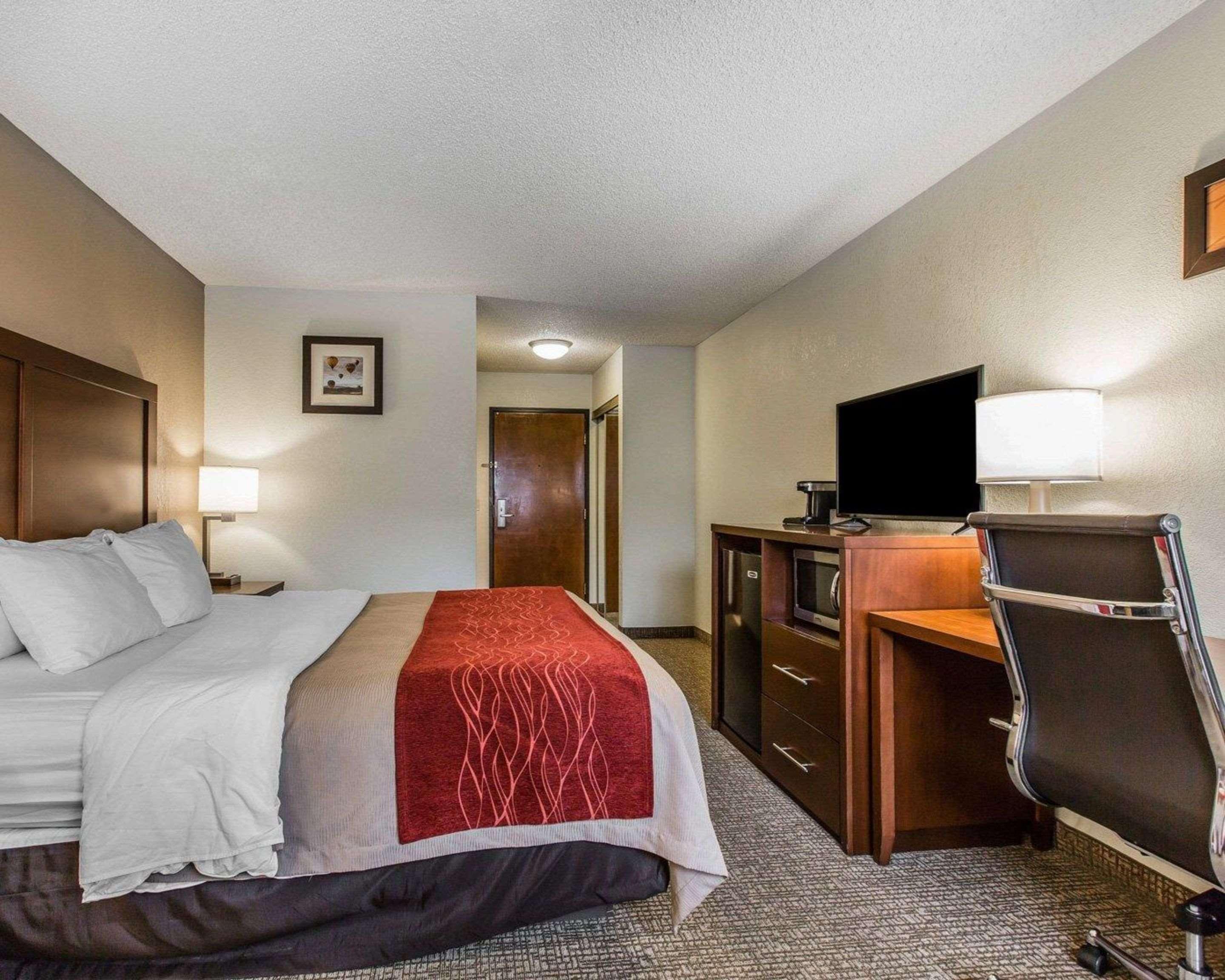 Double King Bed Non Smoking