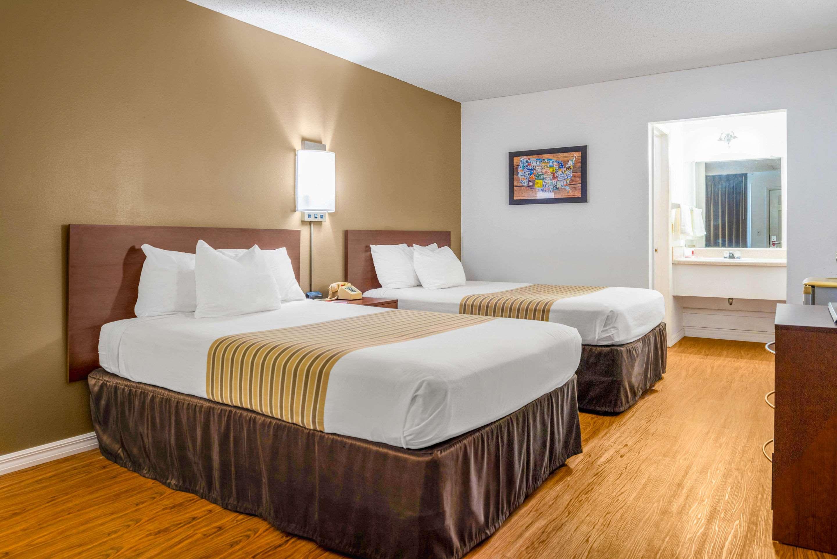 Double Two Double Beds Non Smoking