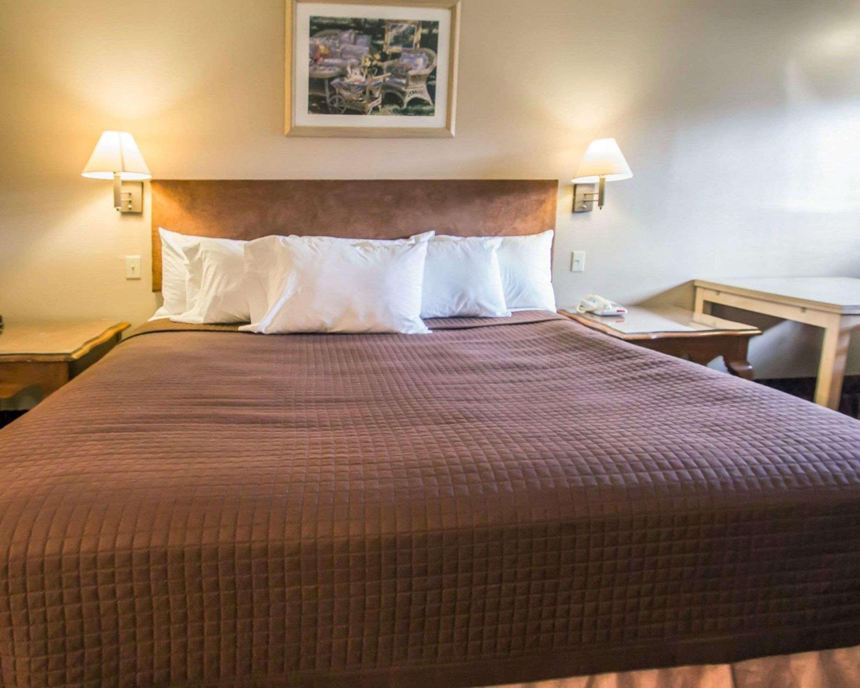 Double King Bed Non Smoking