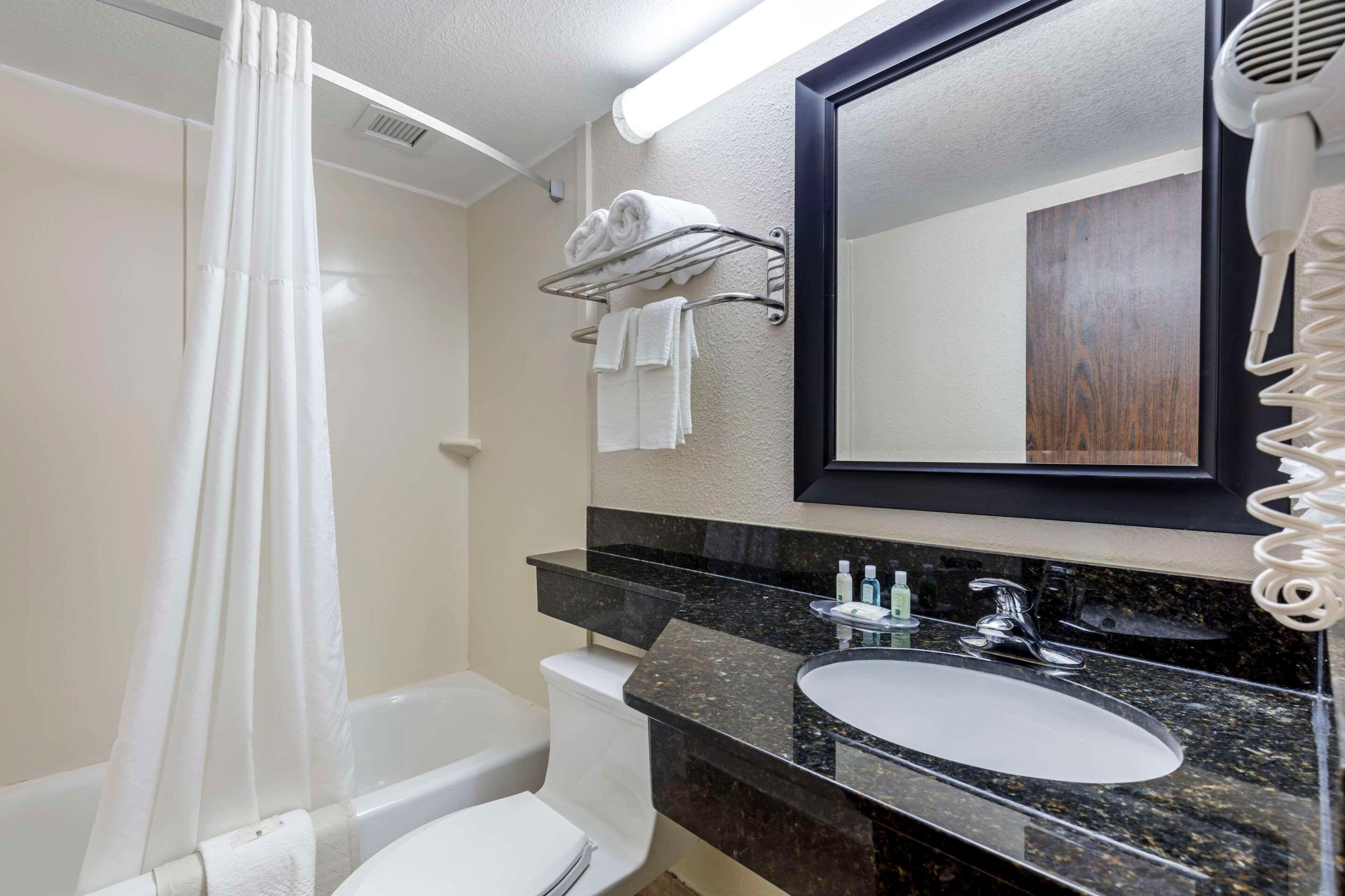 Double King Bed Non Smoking