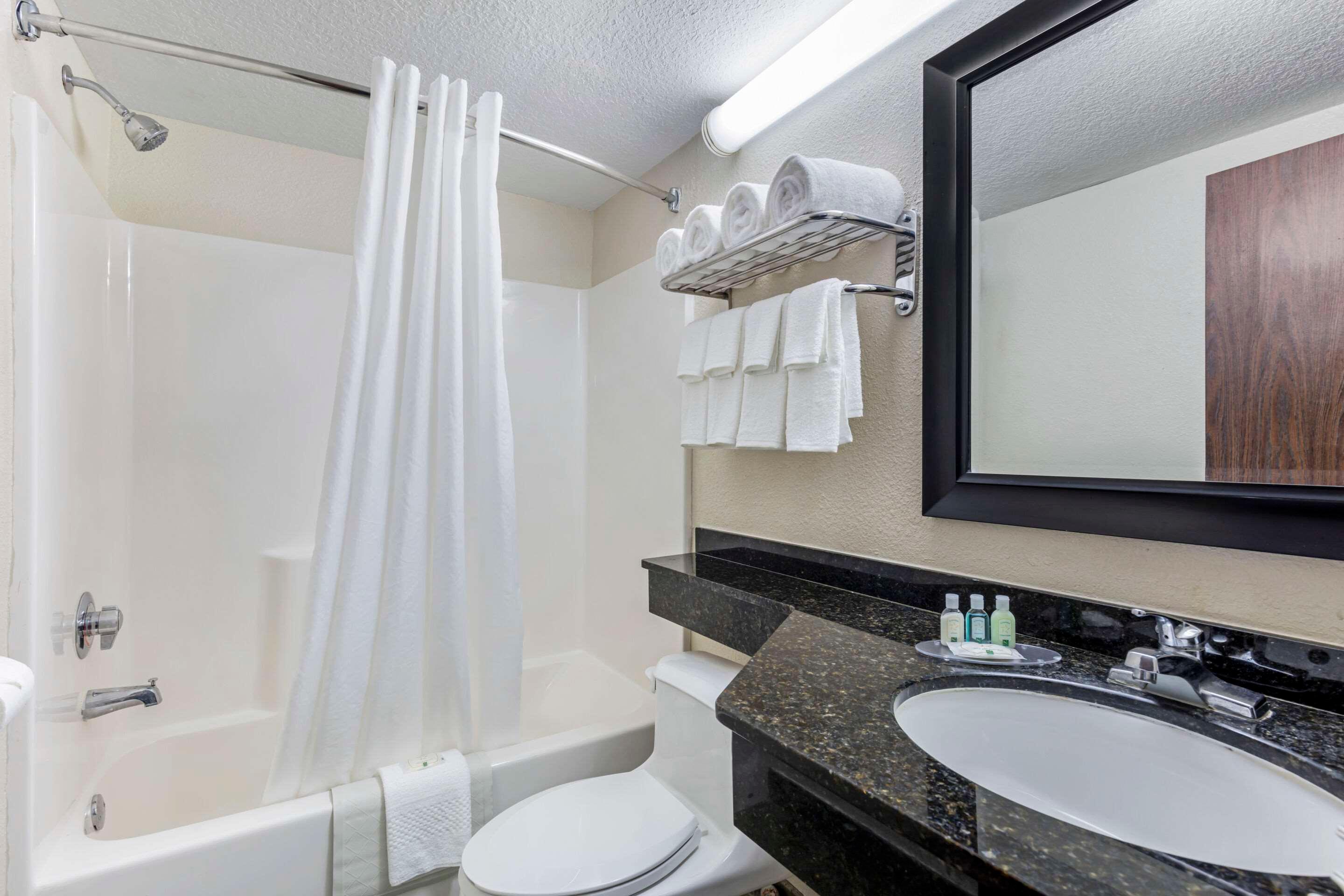 Double Two Queen Beds Non Smoking