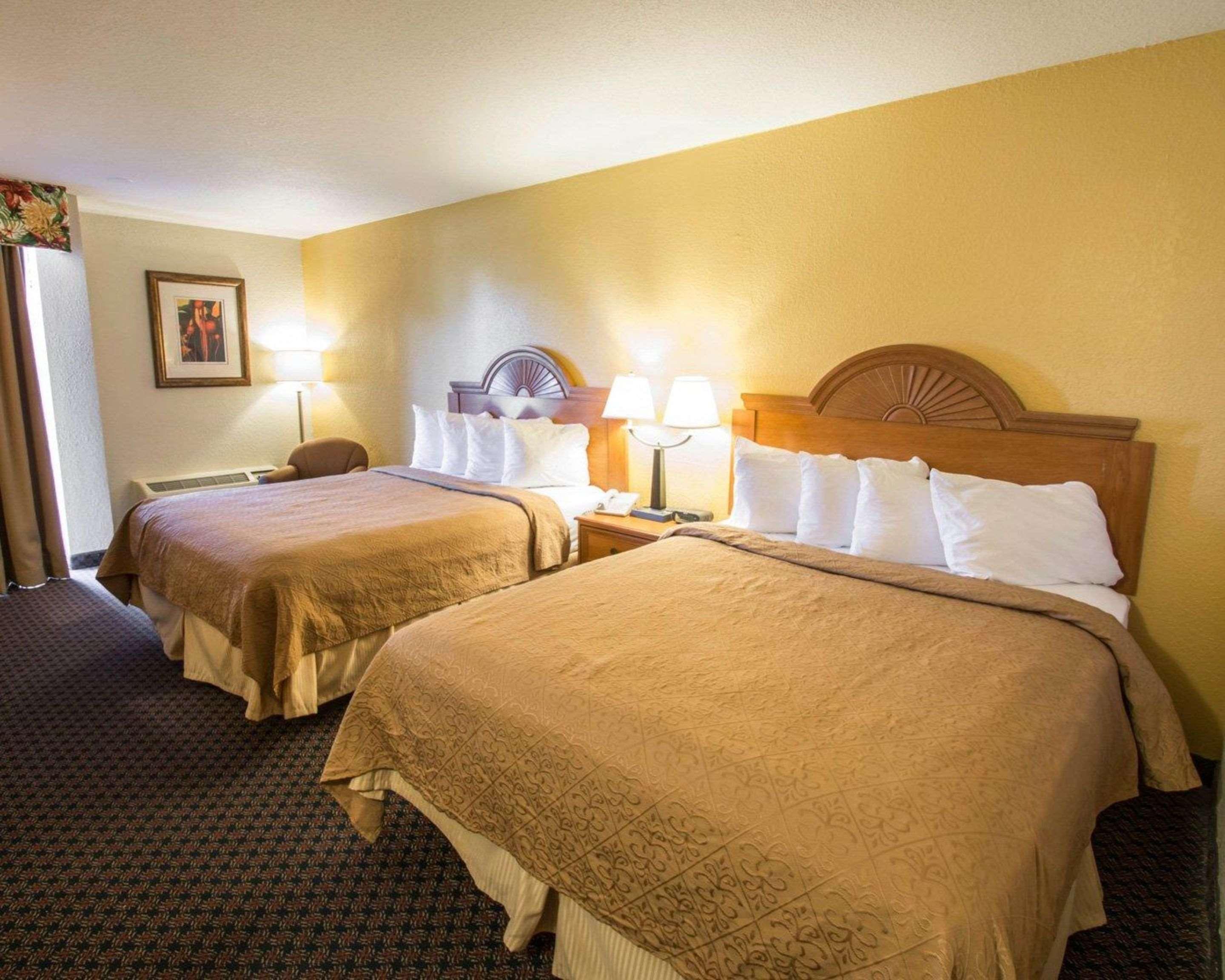 Double Two Queen Beds Non Smoking