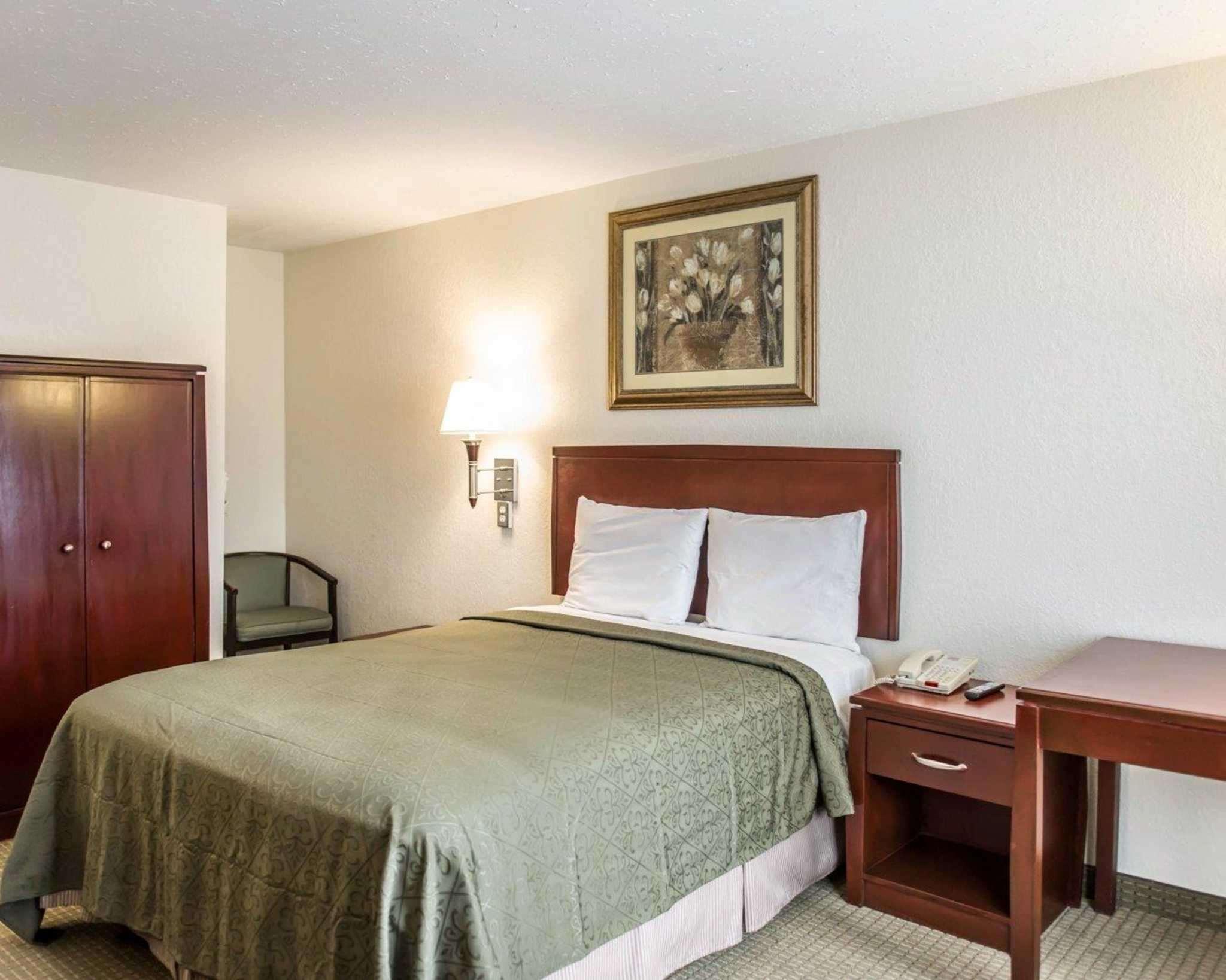 Double Two Queen Beds Non Smoking