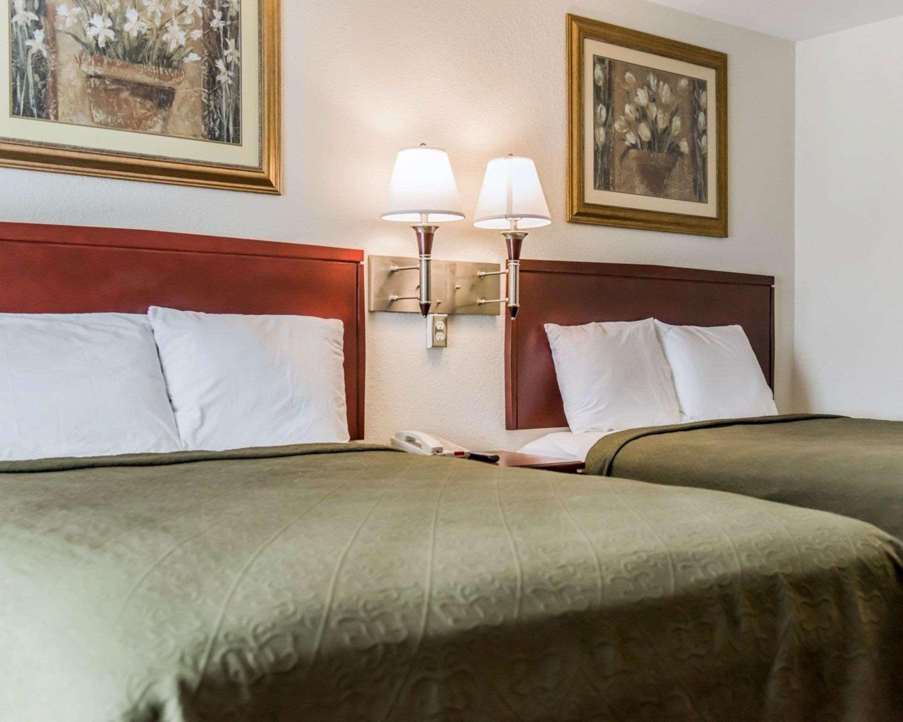 Double Two Queen Beds Non Smoking