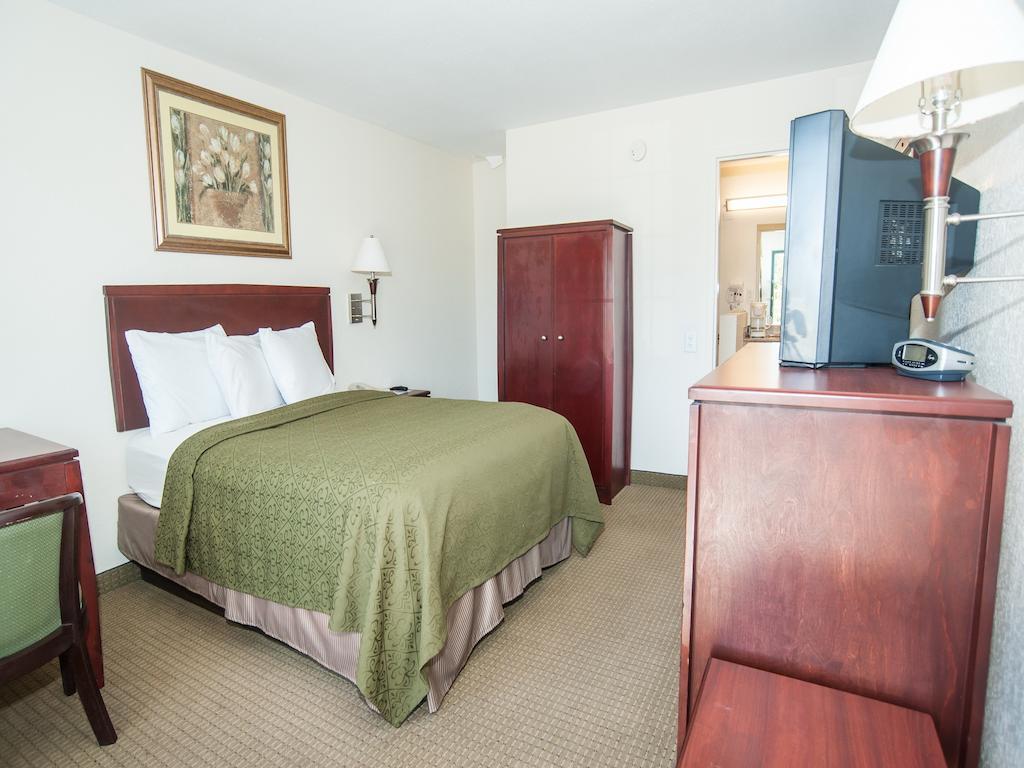 Double King Bed Non Smoking