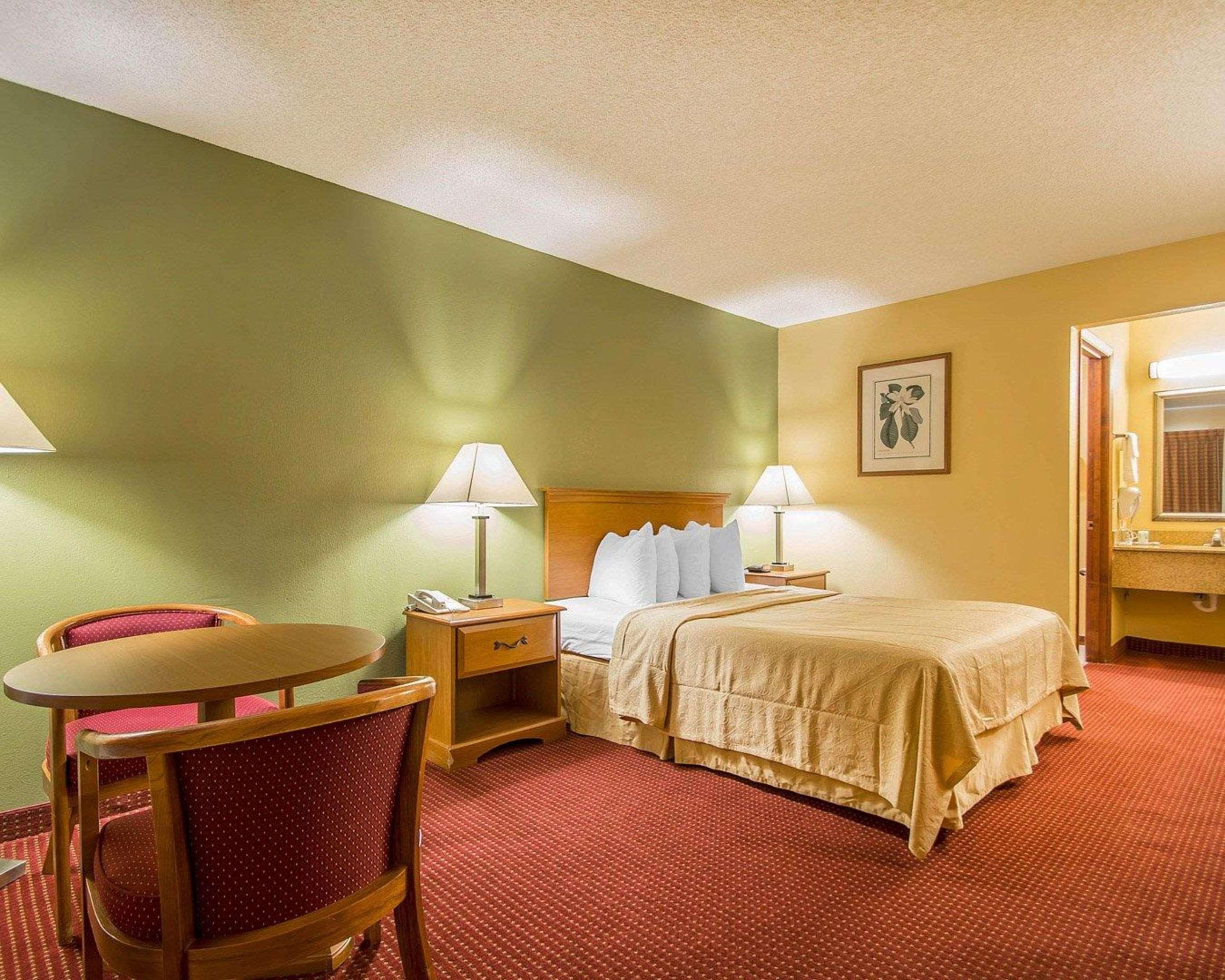 Double Queen Bed Non Smoking