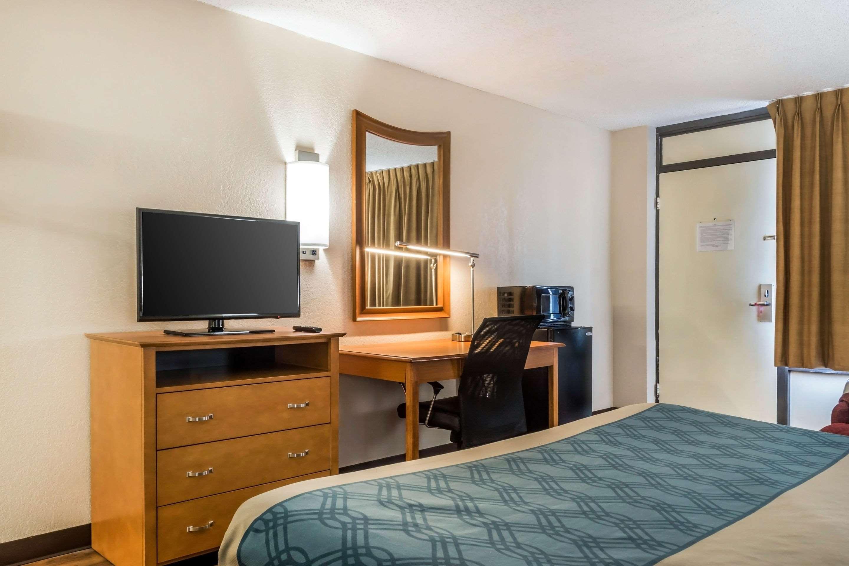 Double King Bed Non Smoking