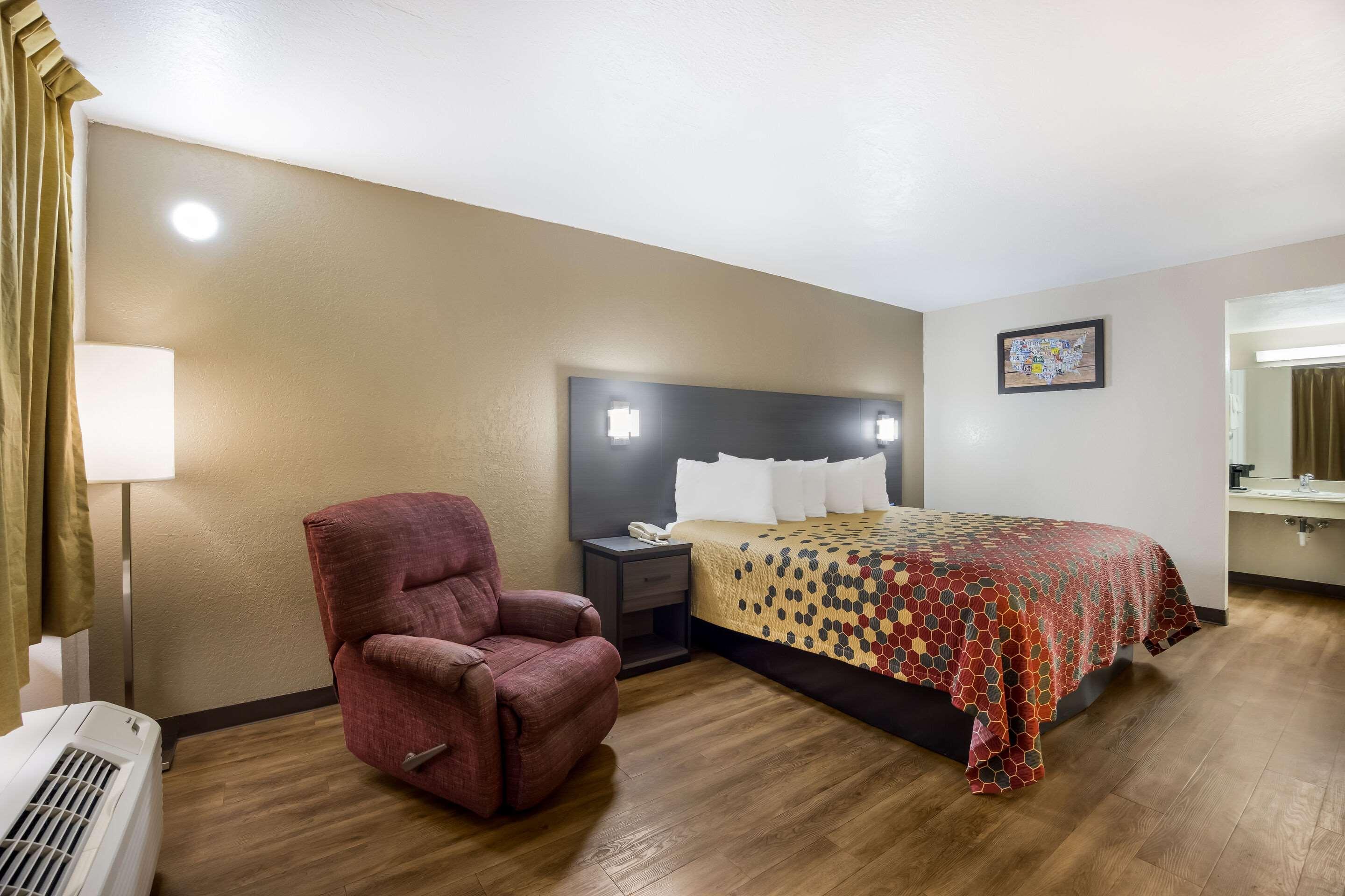 Double King Bed Non Smoking