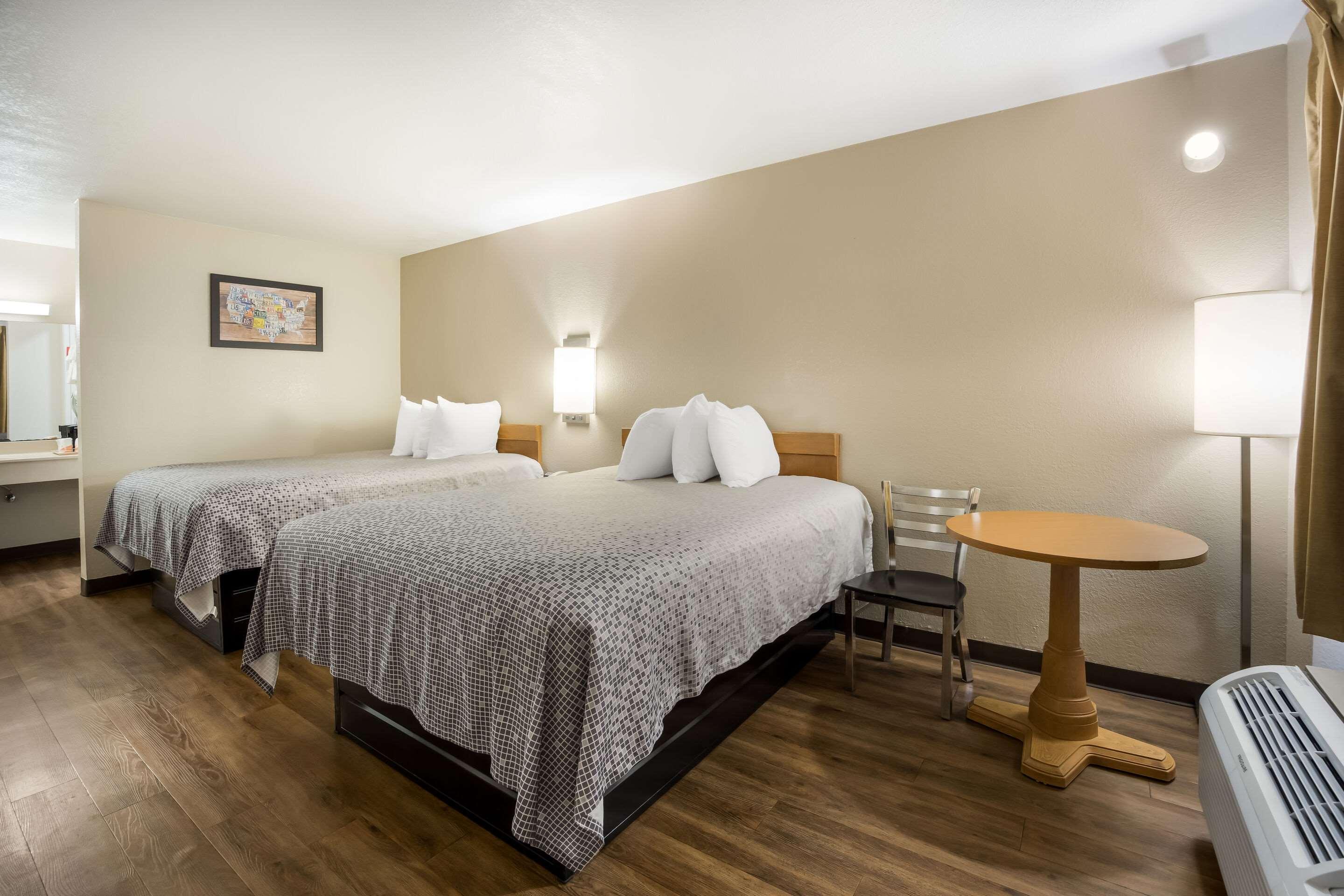 Double Two Queen Beds Non Smoking