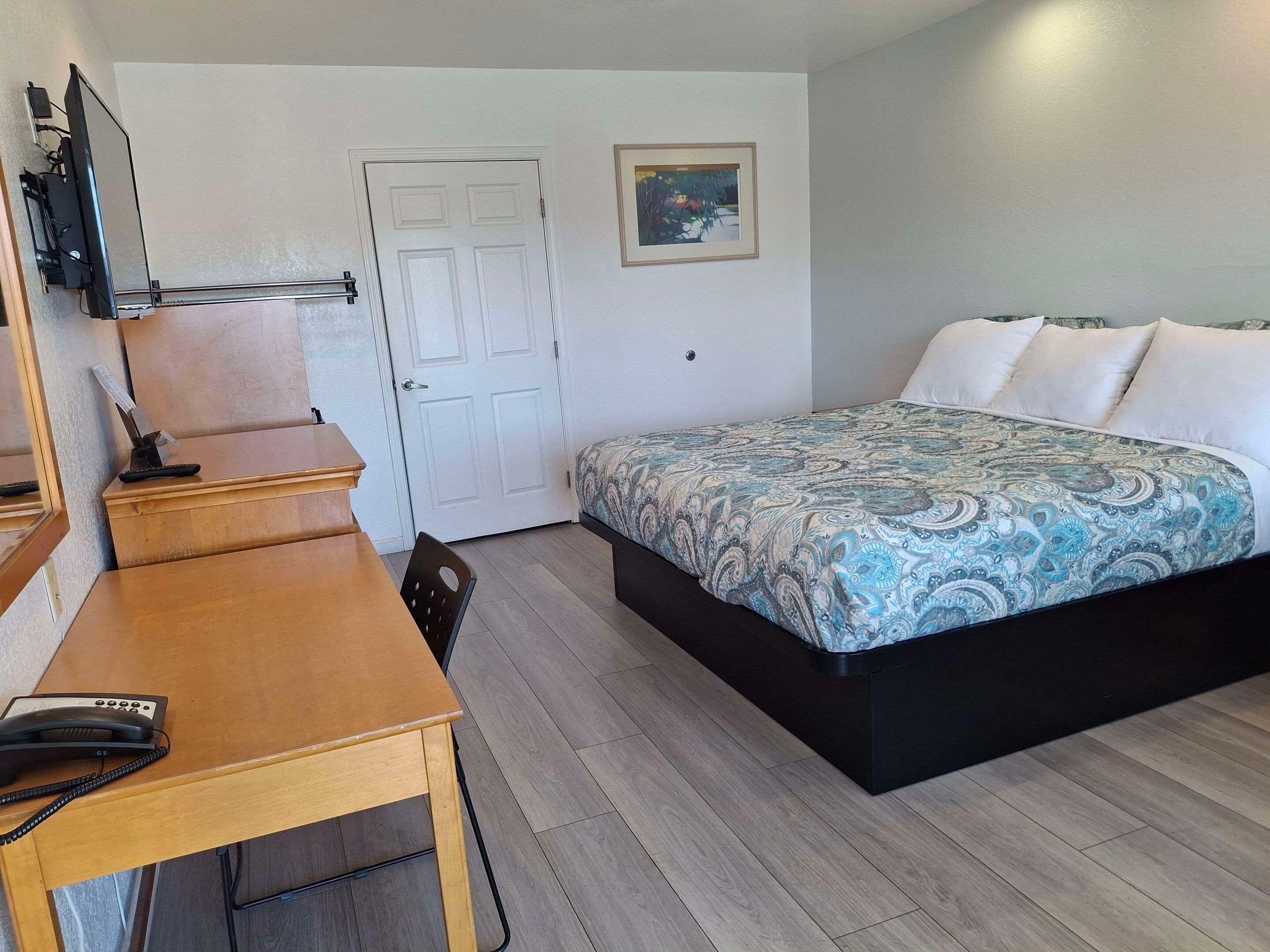 Double King Bed Non Smoking