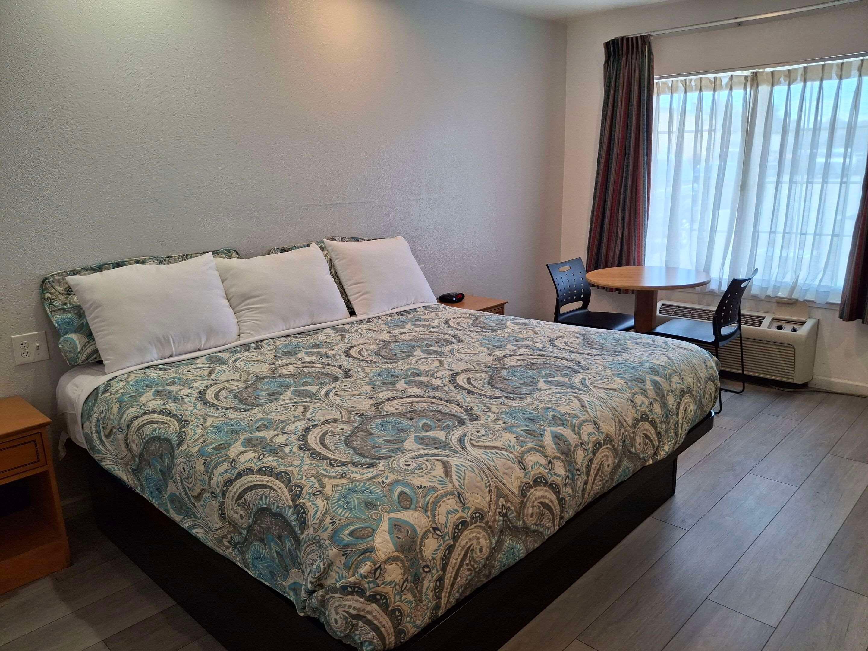 Double King Size Bed