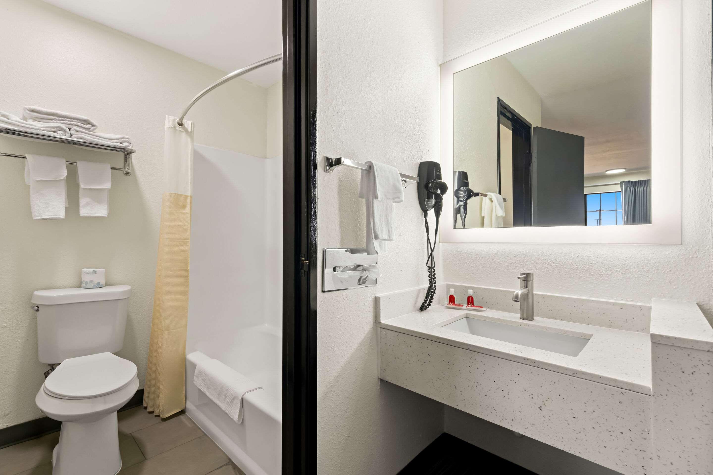 Quadruple Two Queen Beds Non Smoking