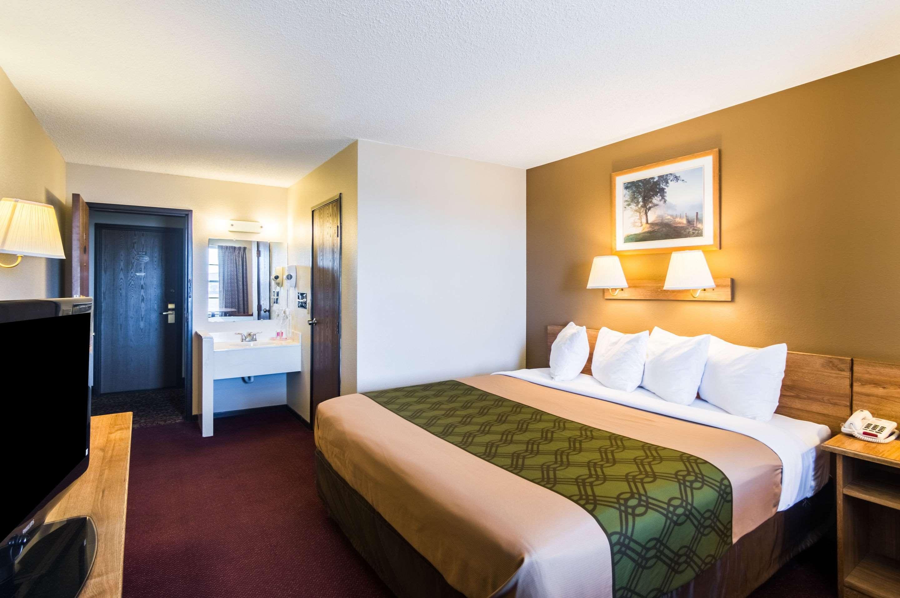 Double Queen Bed Non Smoking