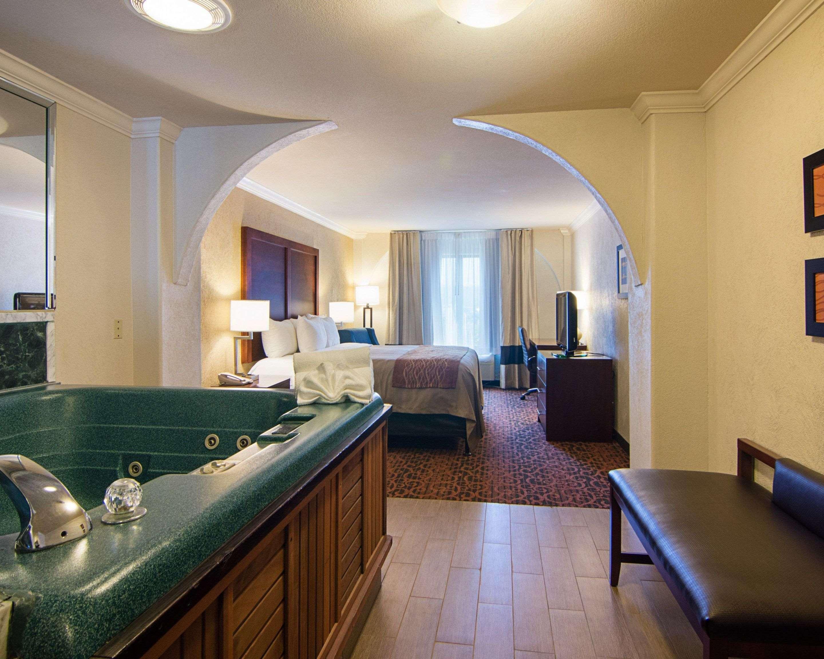 Suite King Bed Non Smoking