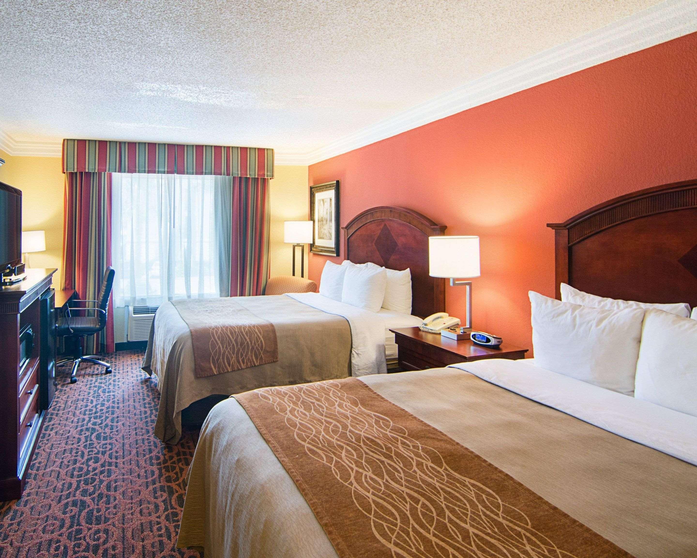 Suite Two Queen Beds Non Smoking