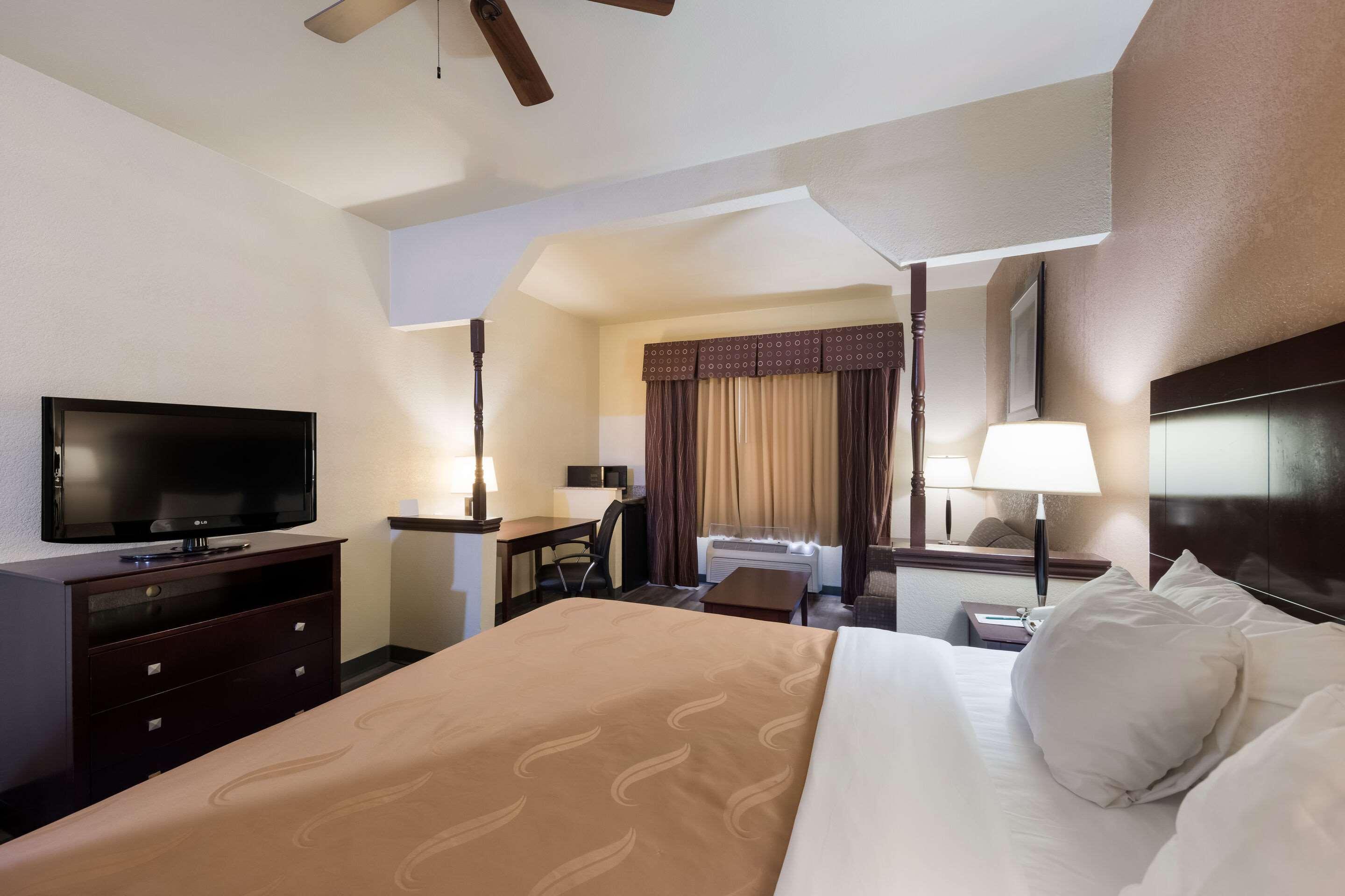 Suite King Bed Non Smoking