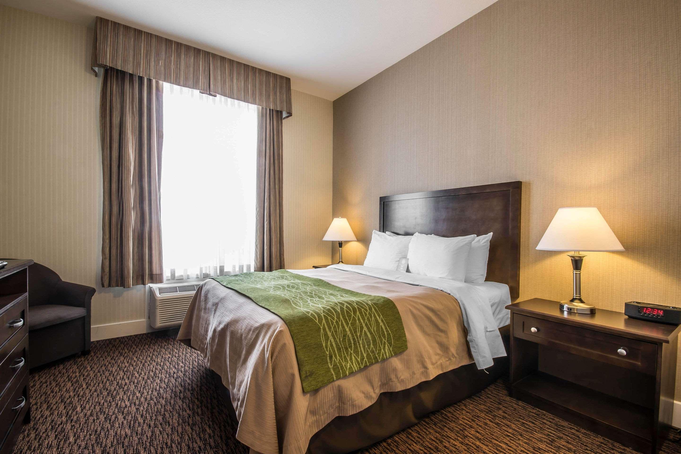 Suite Queen Bed Non Smoking