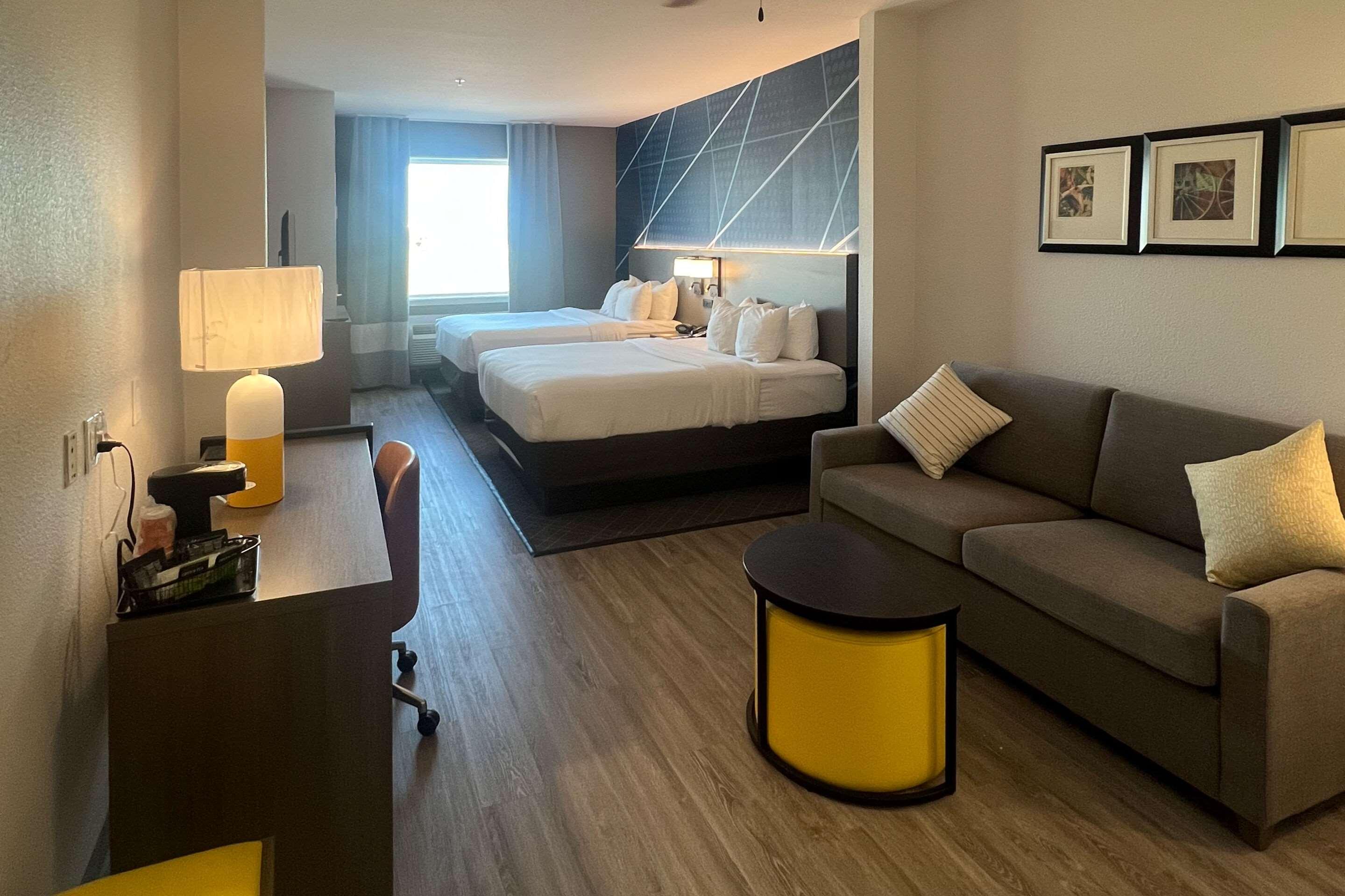 Suite Two Queen Beds