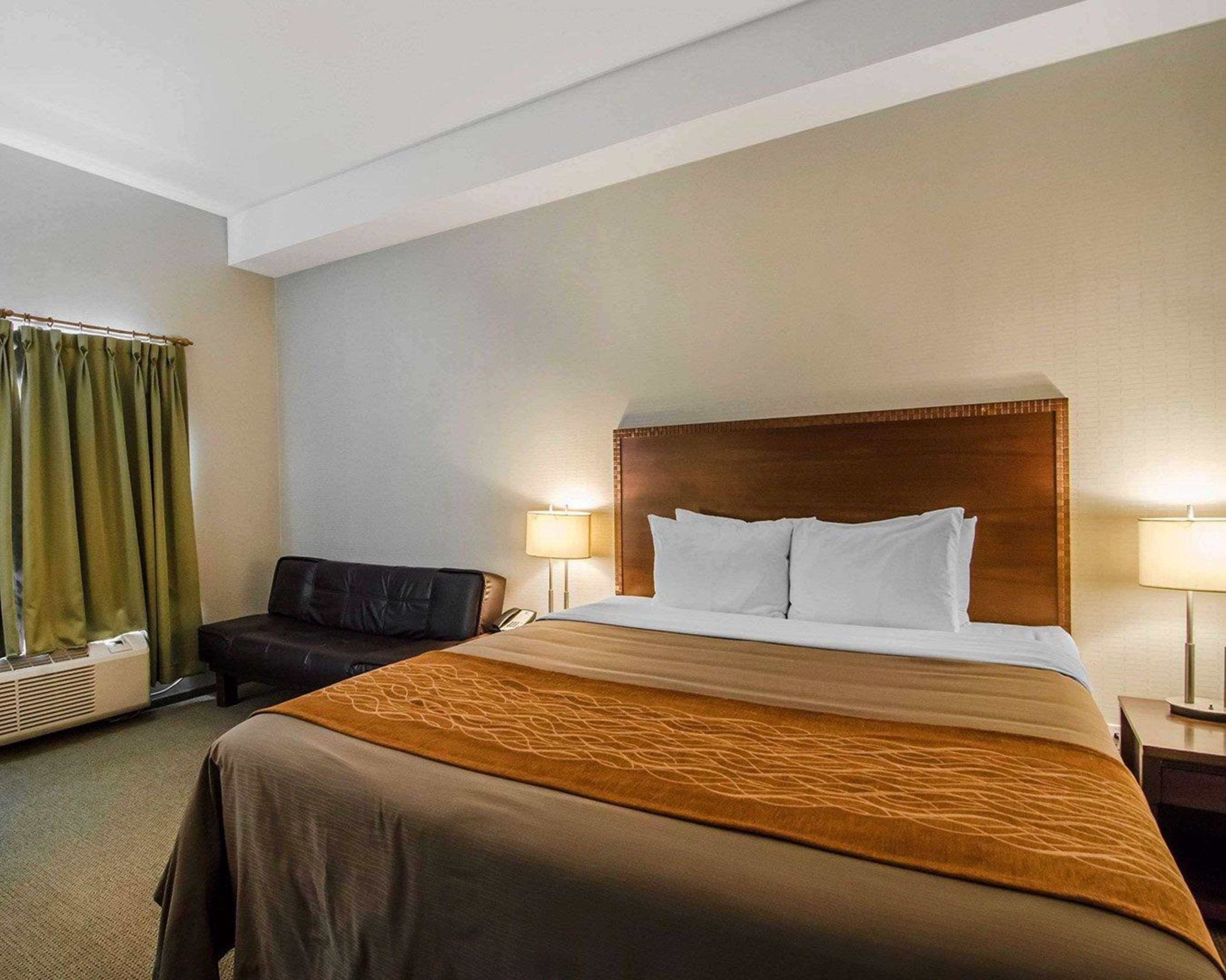 Double King Bed Non Smoking