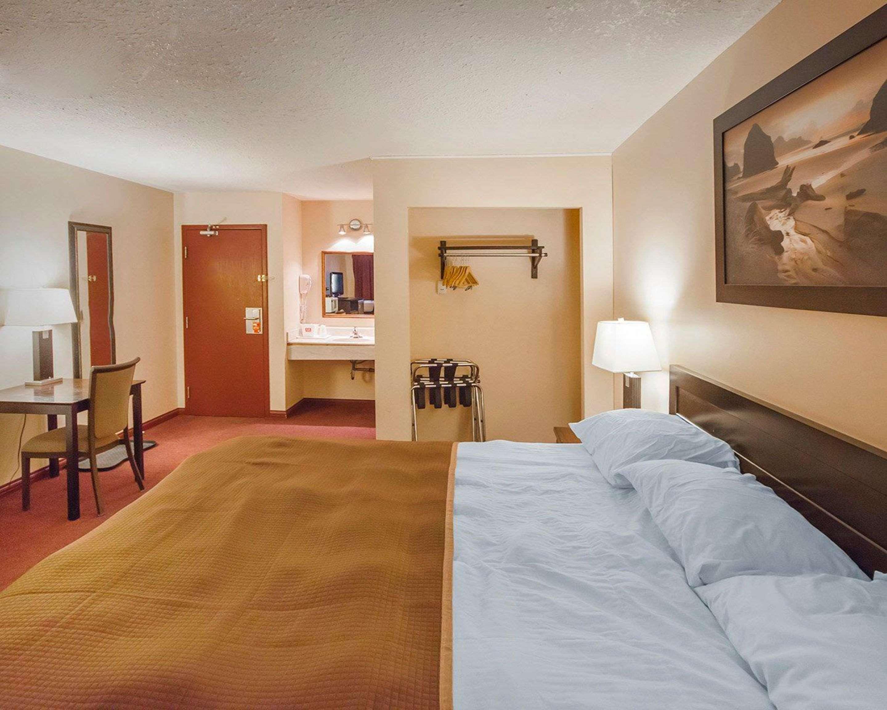 Double King Bed Non Smoking