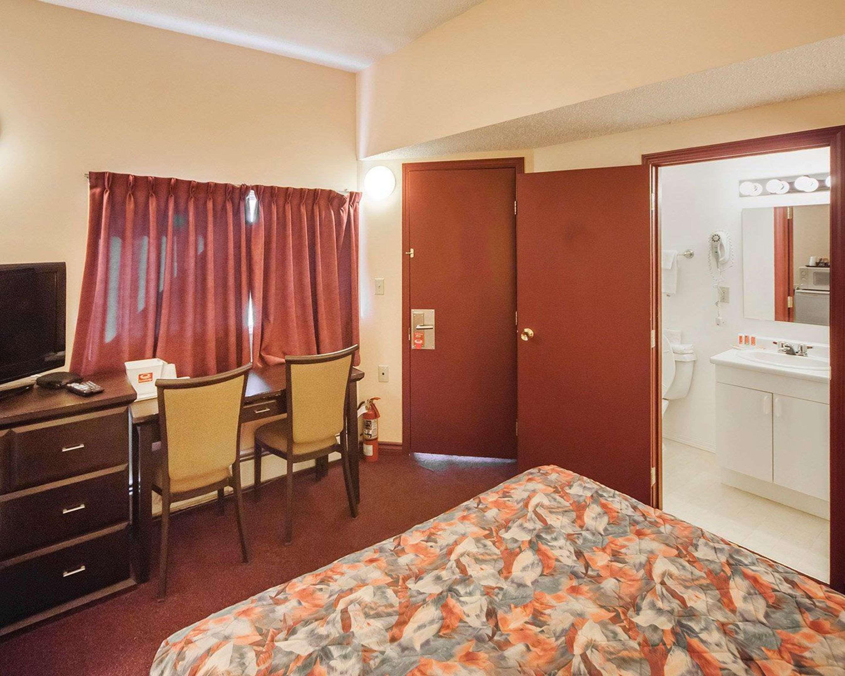 Double Queen Bed Non Smoking