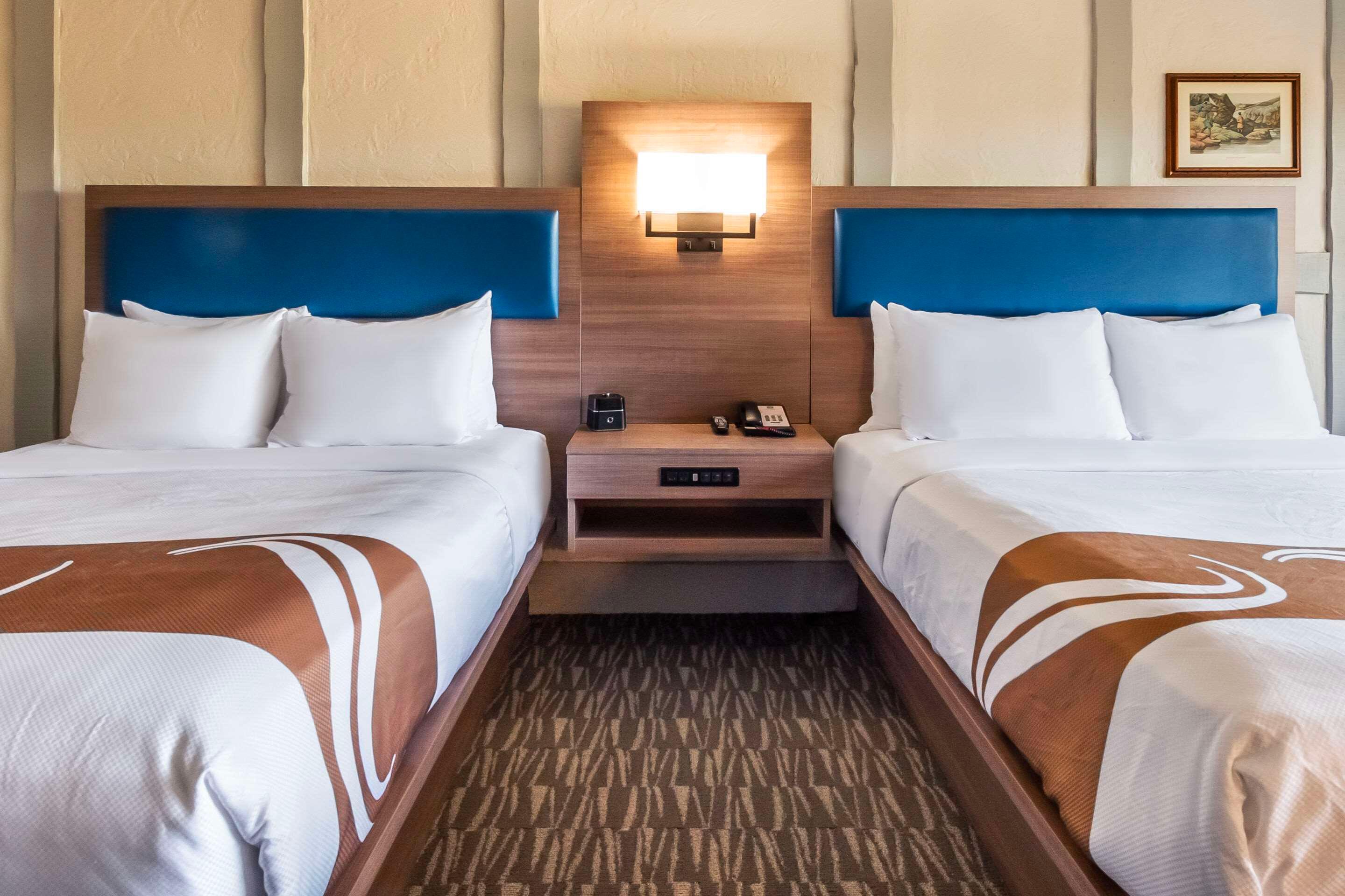 Quadruple Two Queen Beds Non Smoking