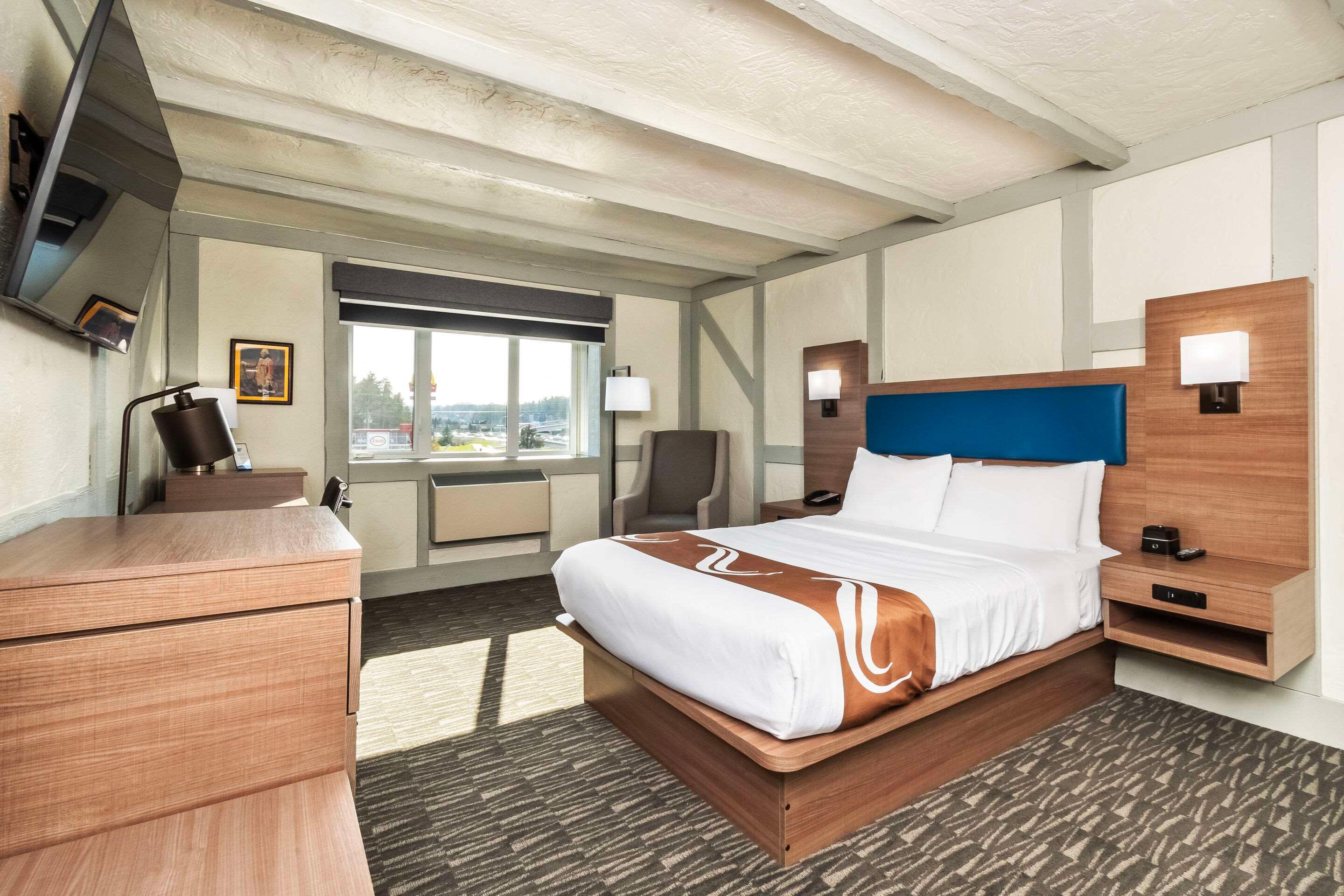 Double Queen Bed Non Smoking