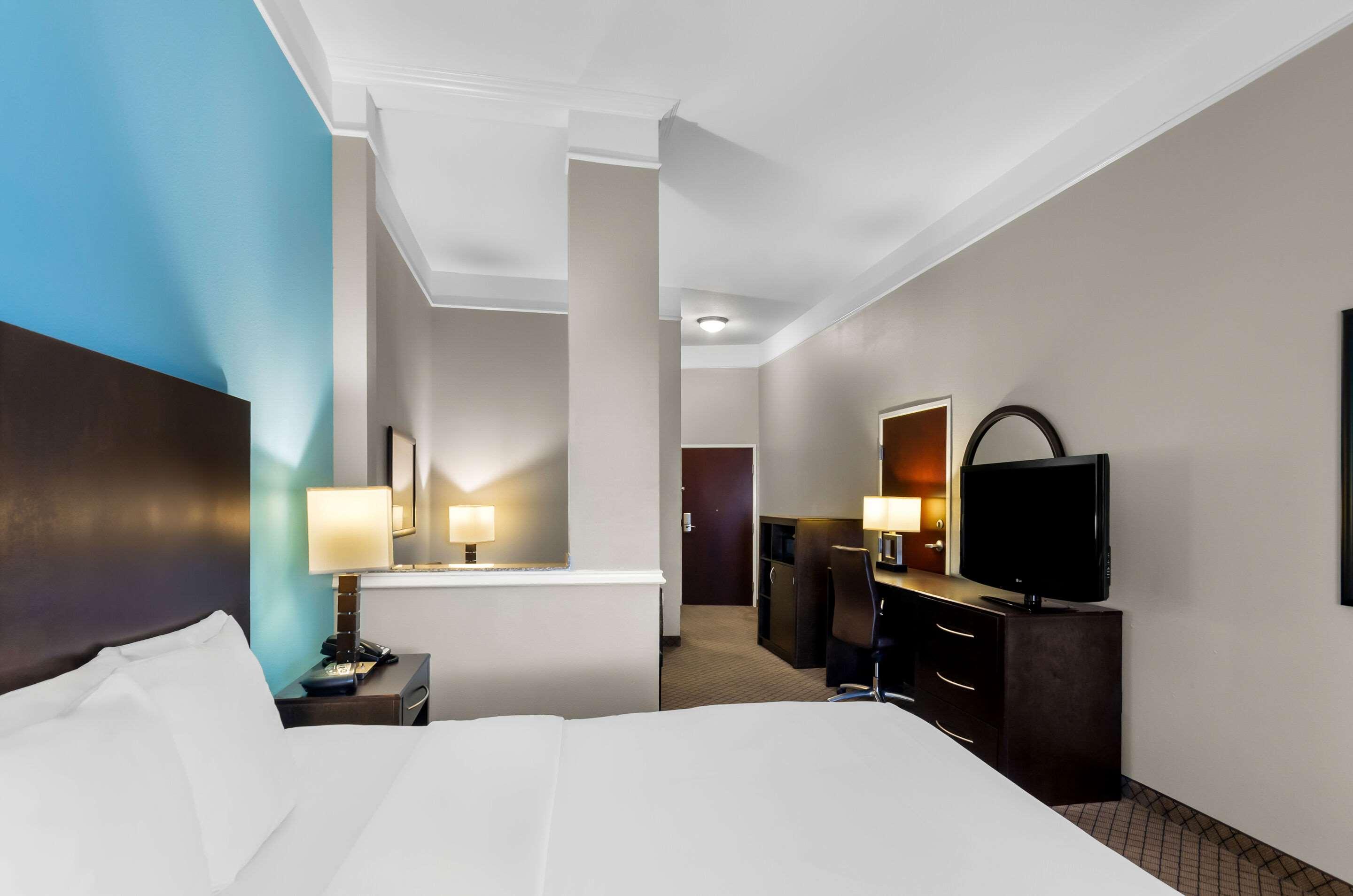 Suite King Bed Non Smoking