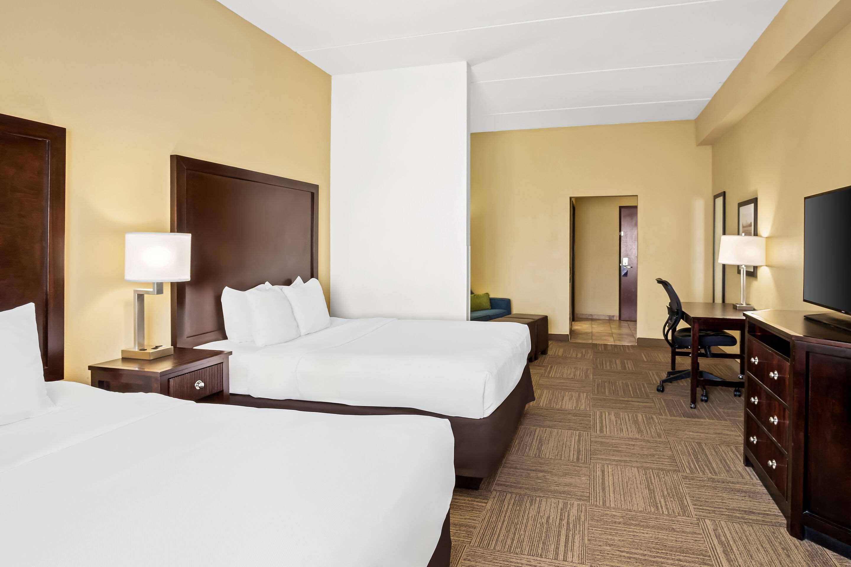 Suite Accessible-two Queen Beds