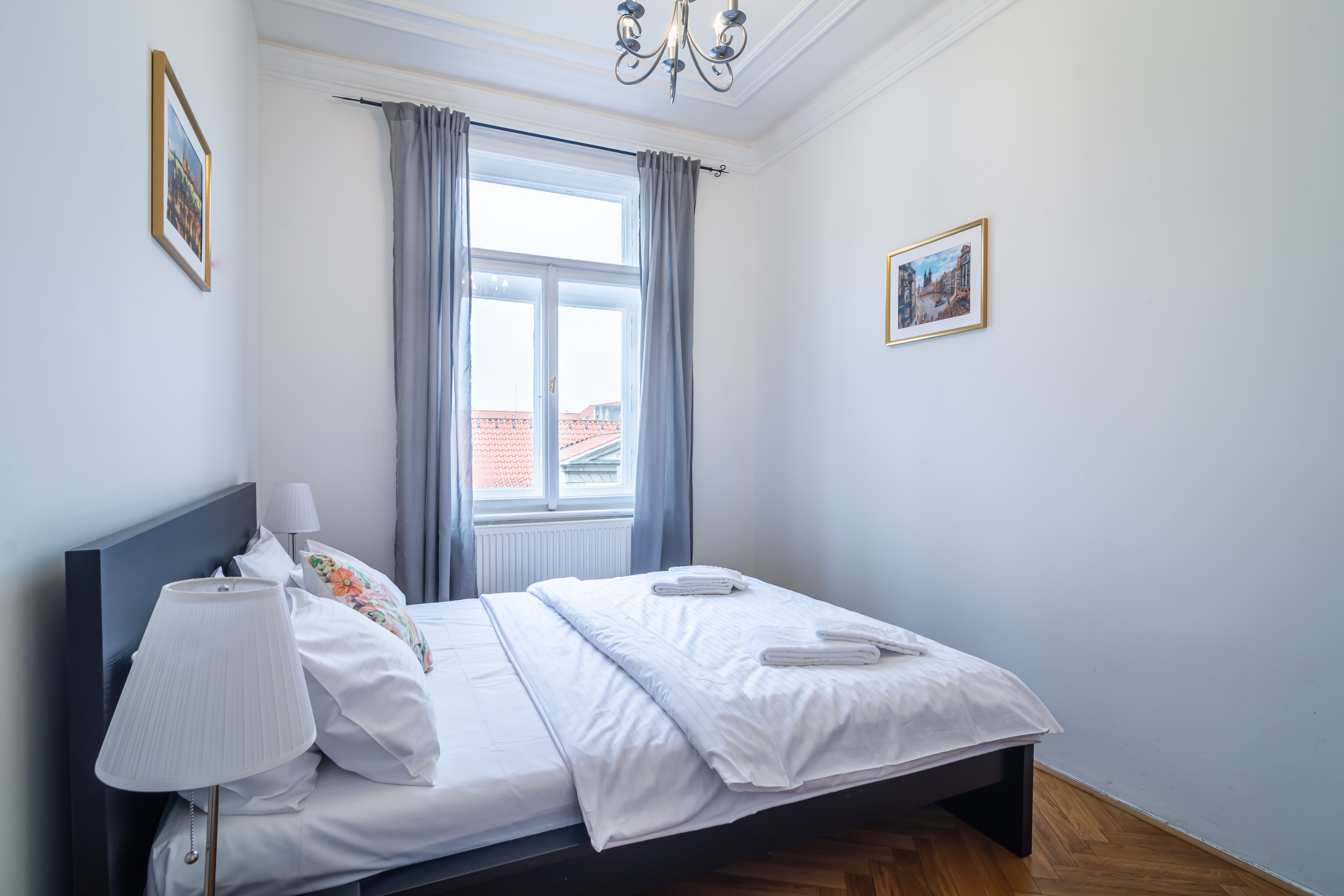 Apartment with Balcony with Views