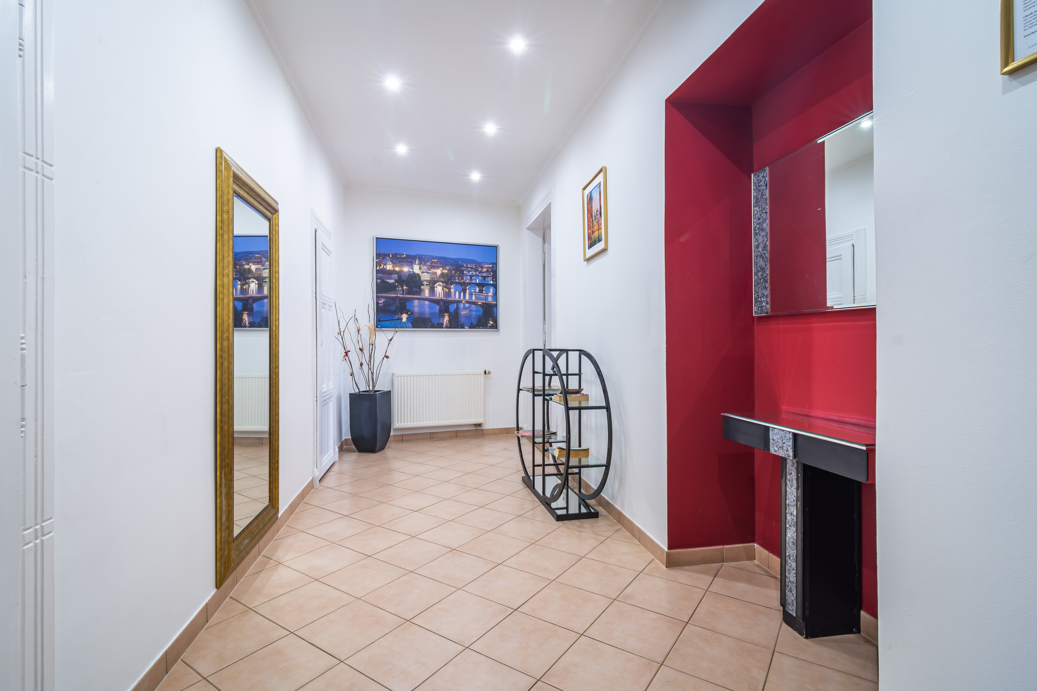 Apartment with Balcony with Views