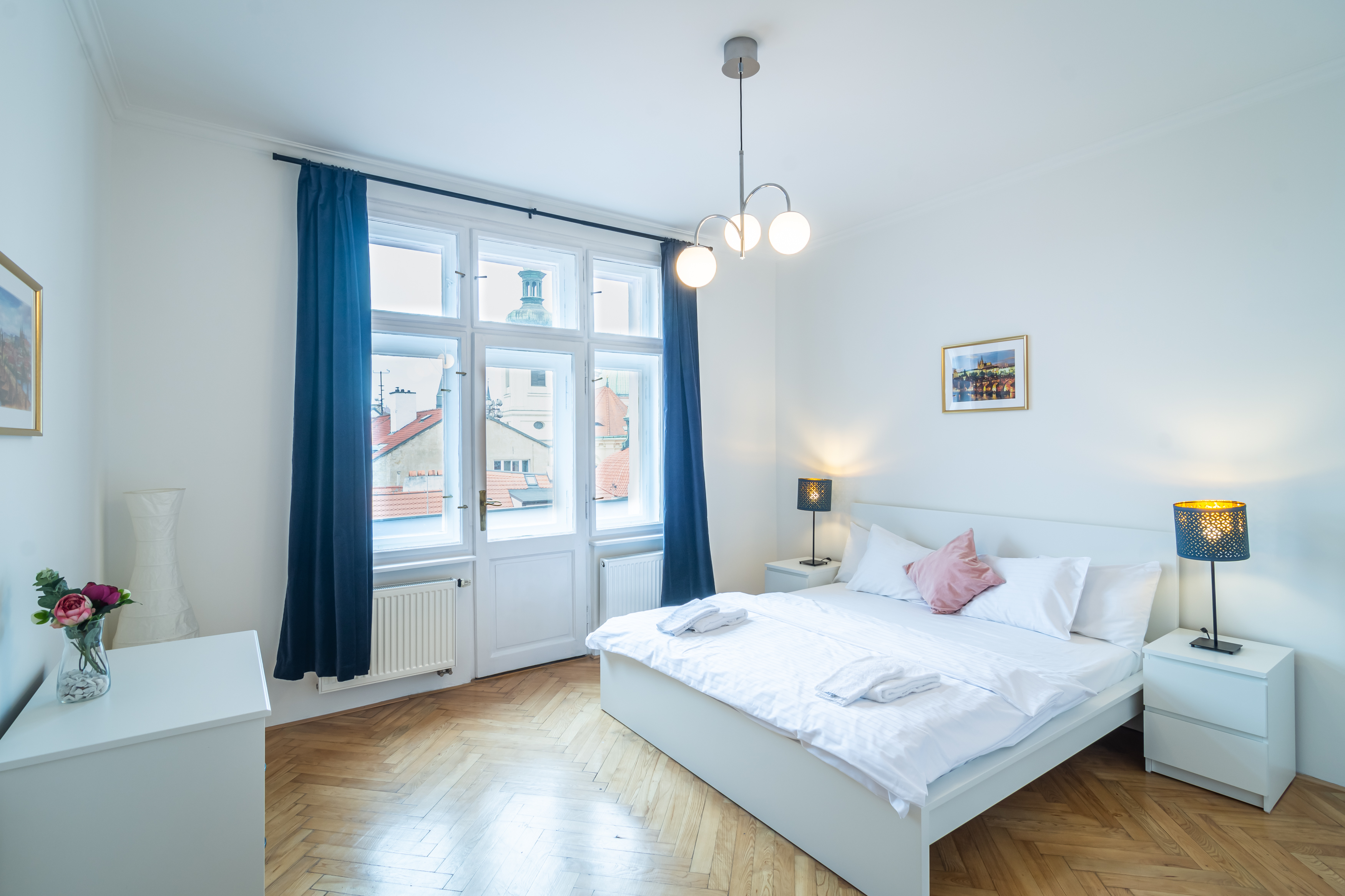 Apartment with Balcony with Views