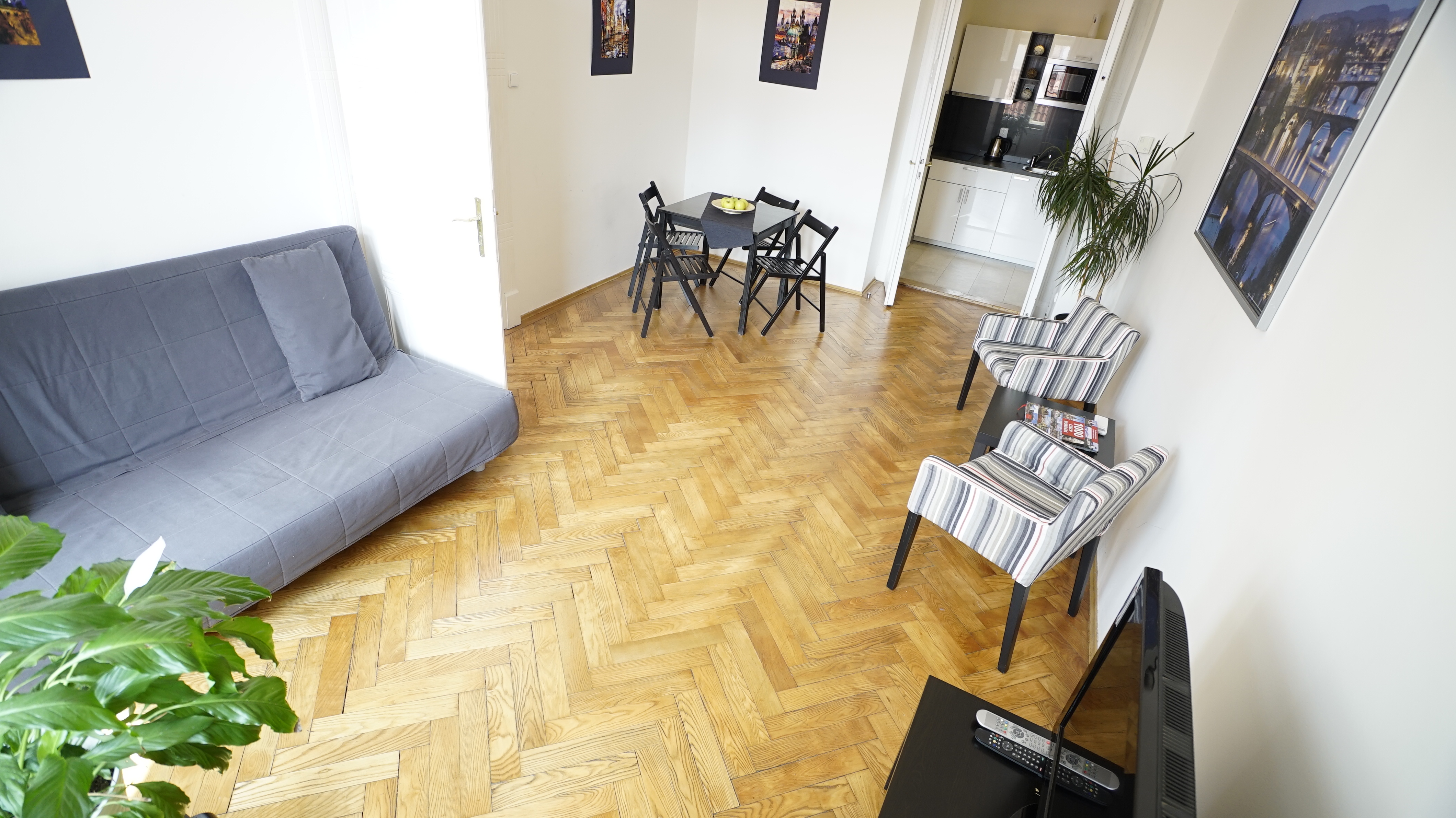 Apartment One Bedroom One Bathroom