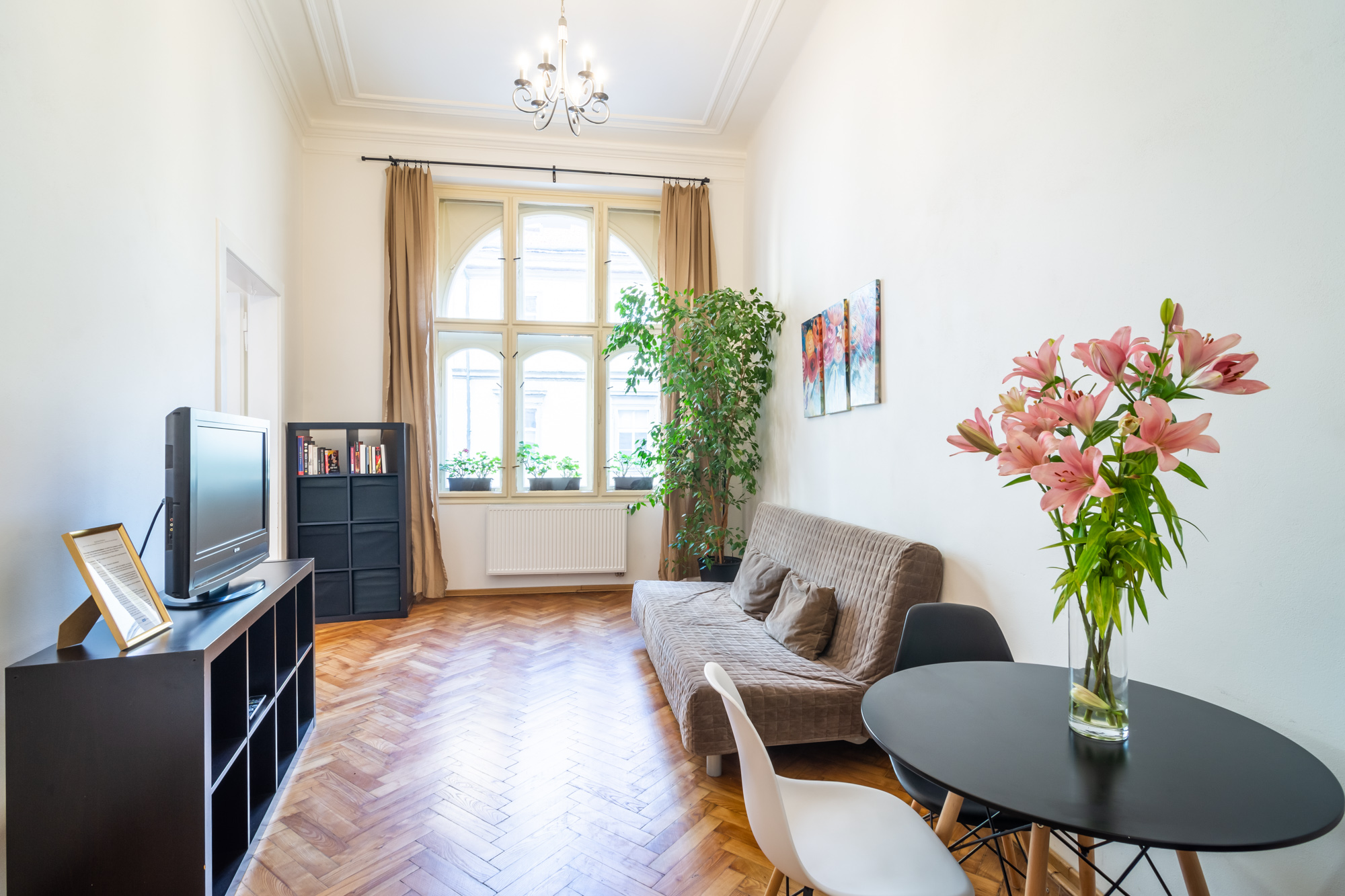 Apartment One Bedroom One Bathroom