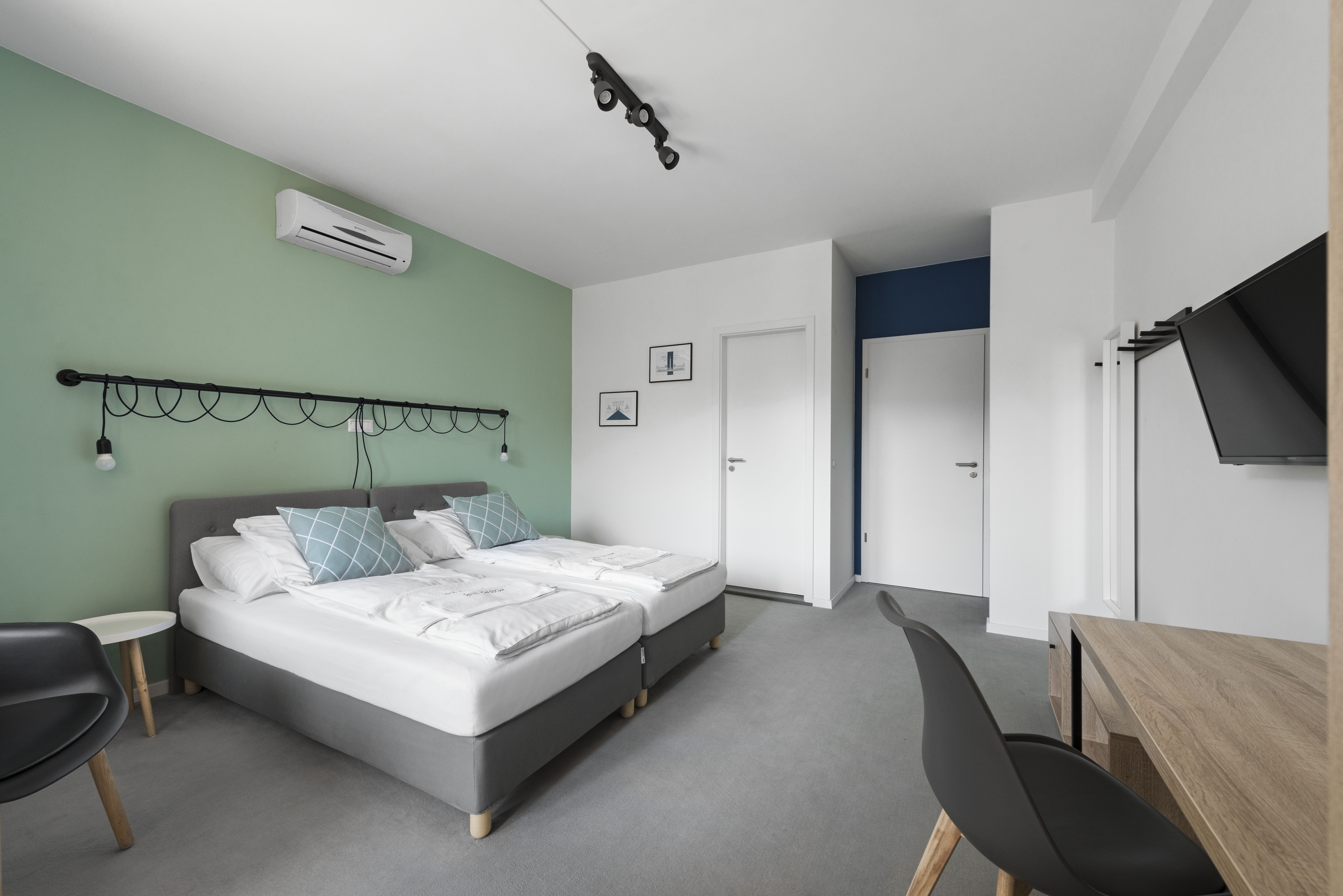 Double or Twin Superior