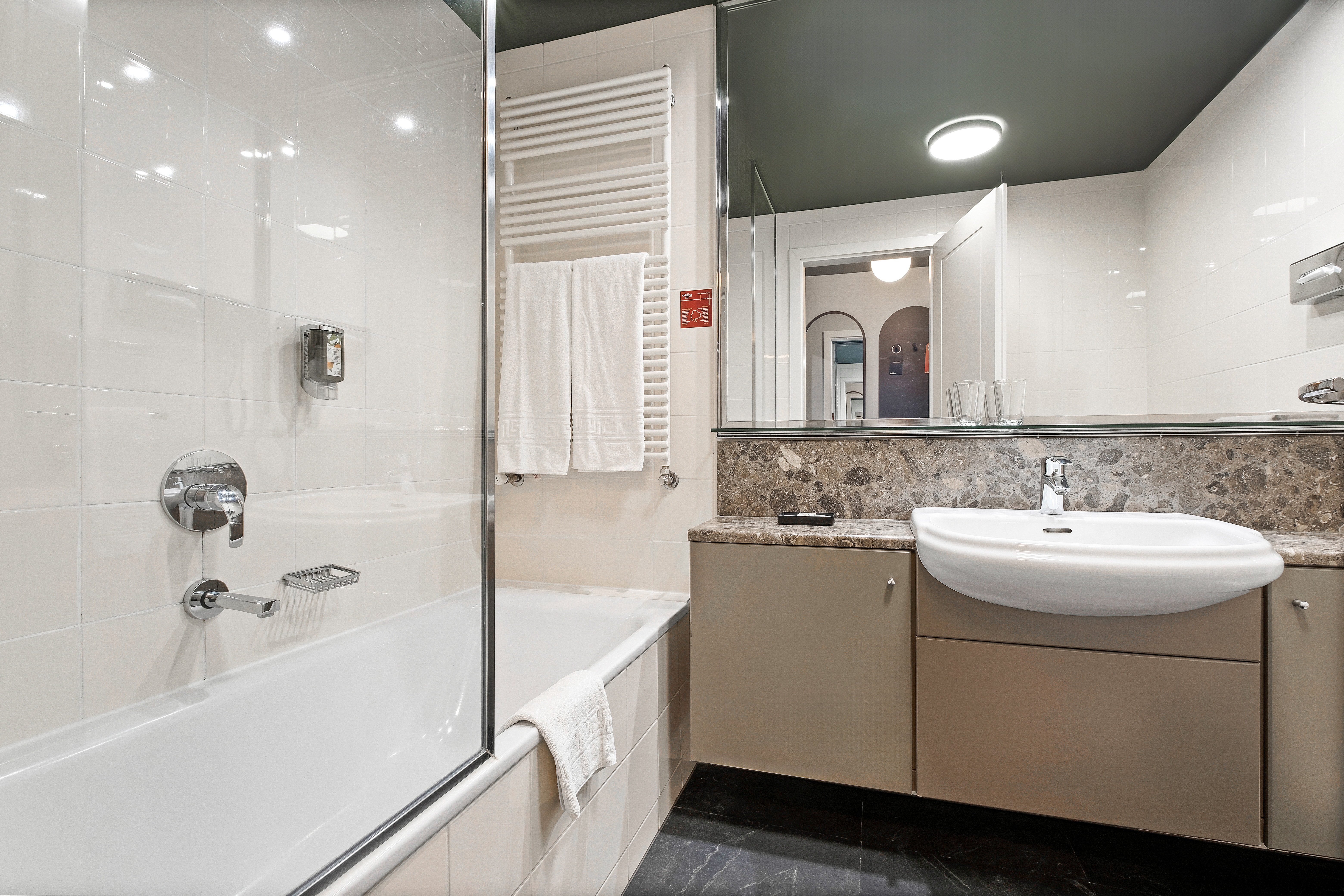 Apartment Capacity 4