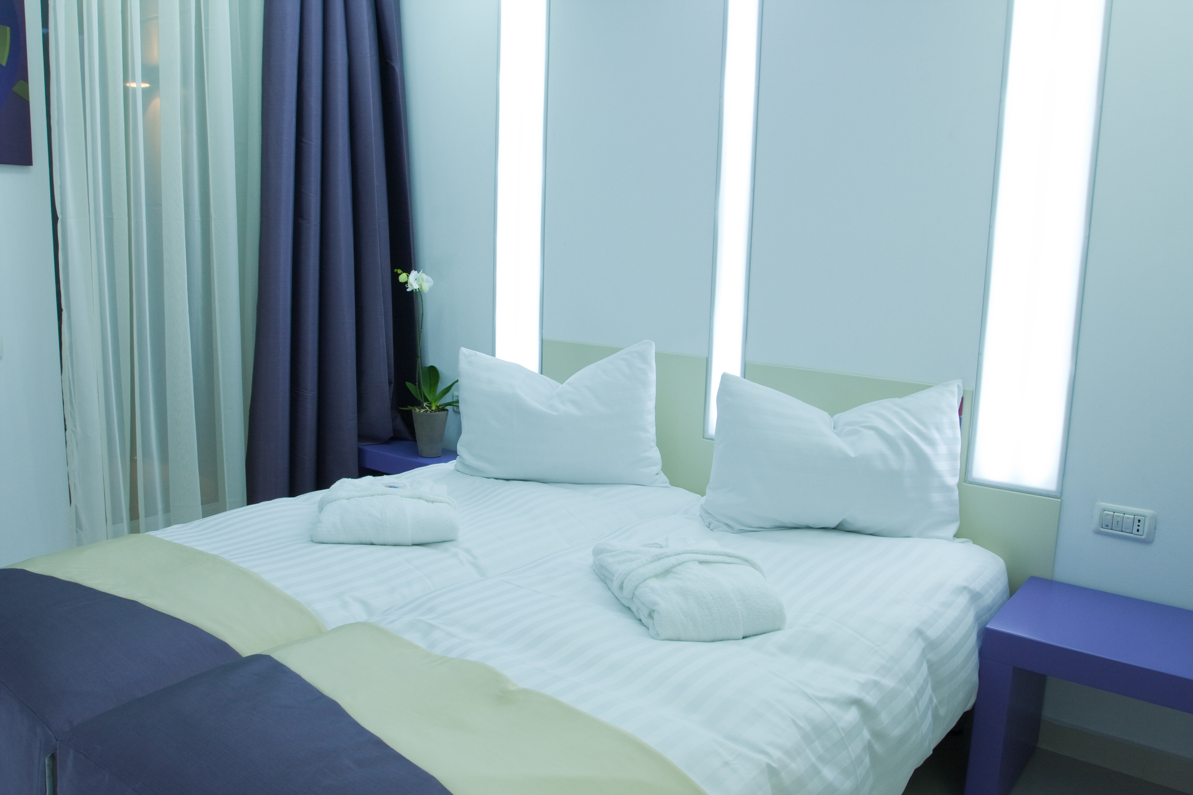 Double or Twin Deluxe