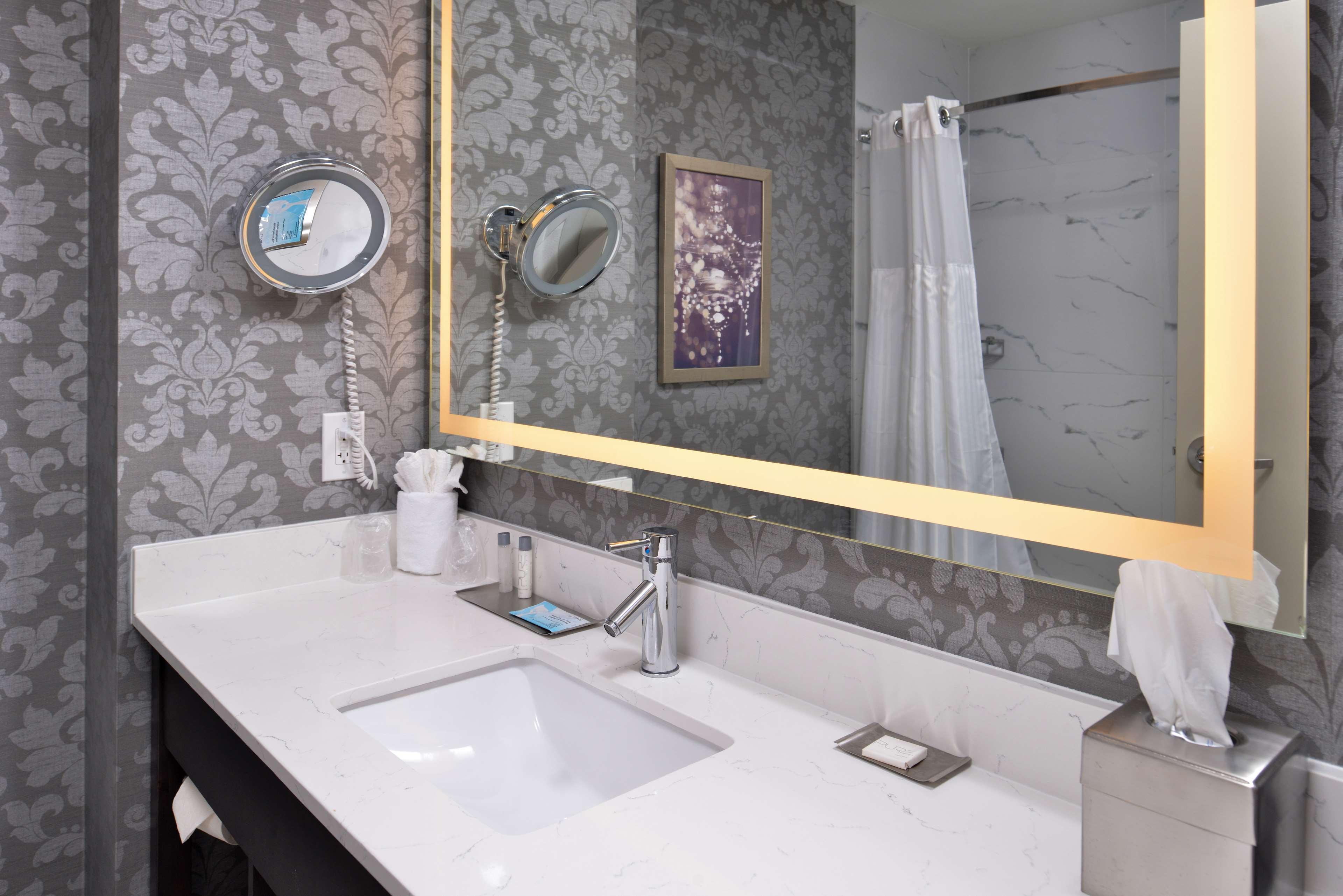 Double Queen Size Bed