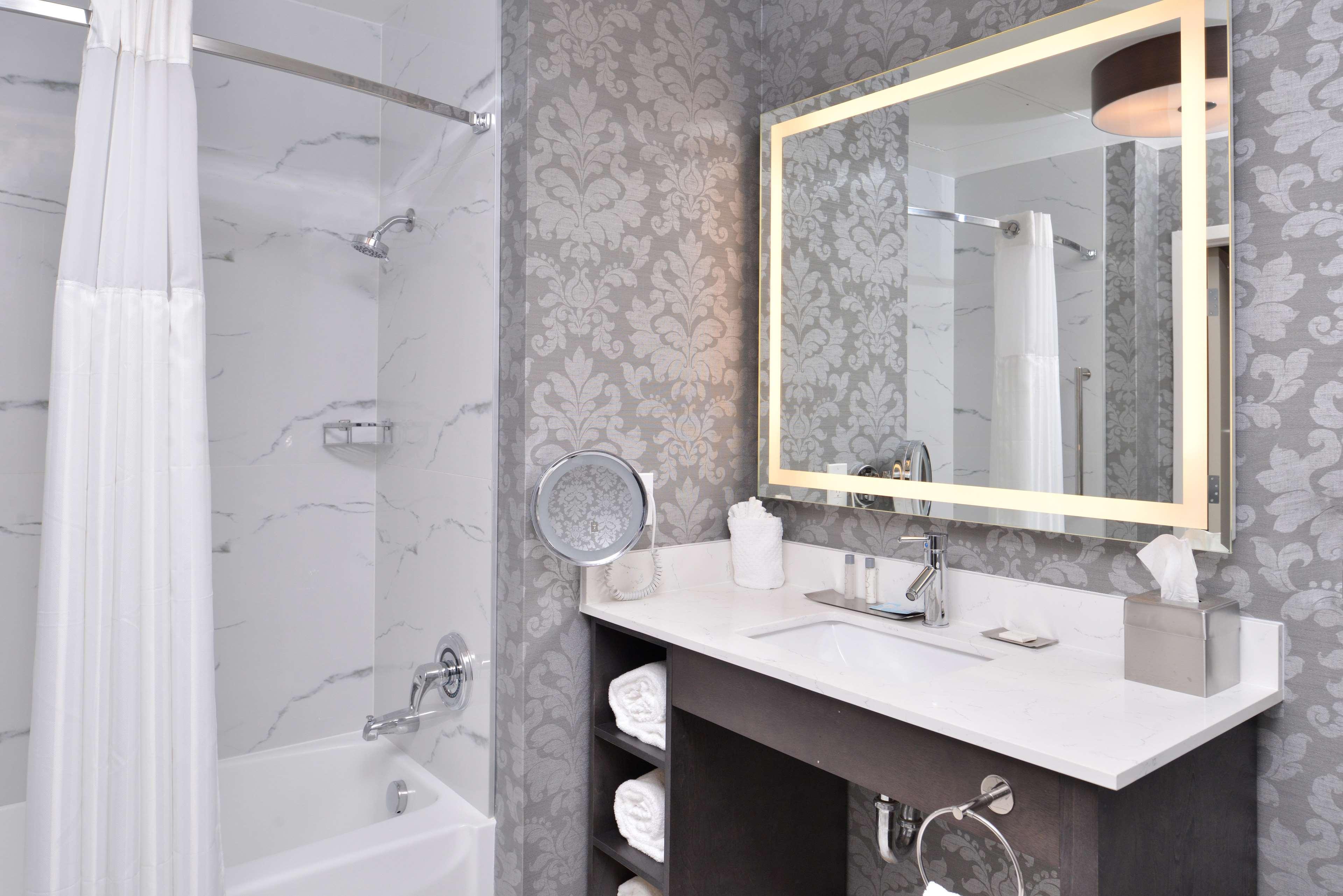 Double Queen Size Bed