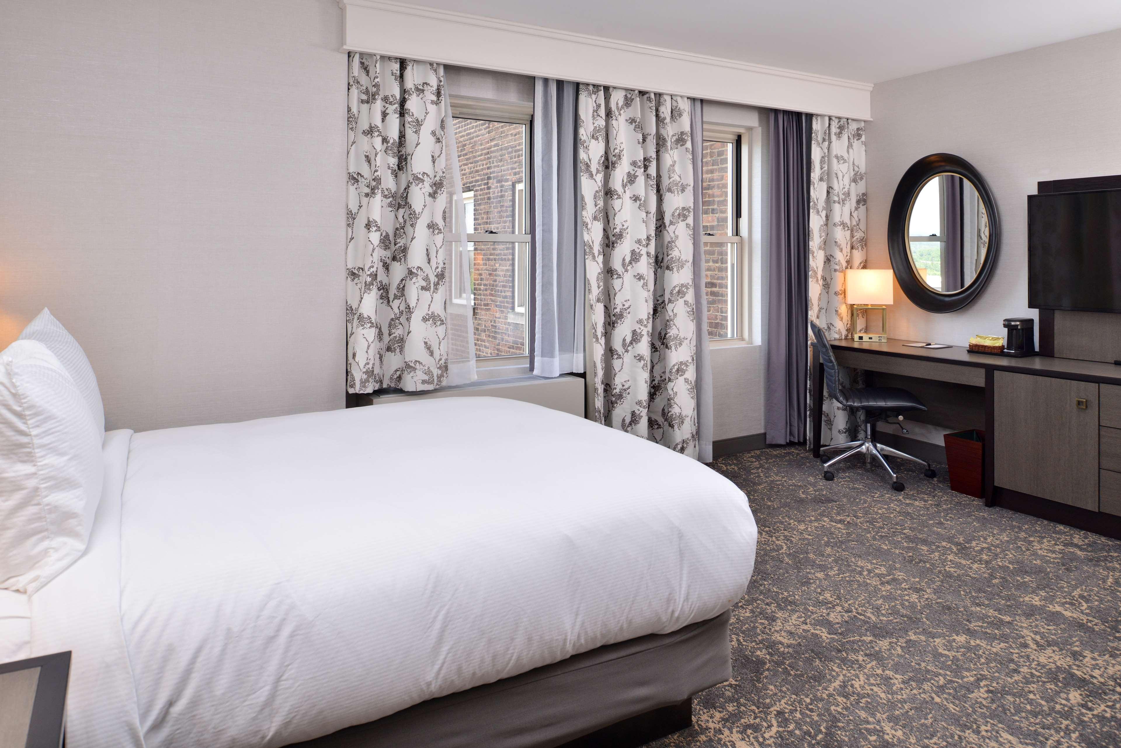 Double Queen Size Bed