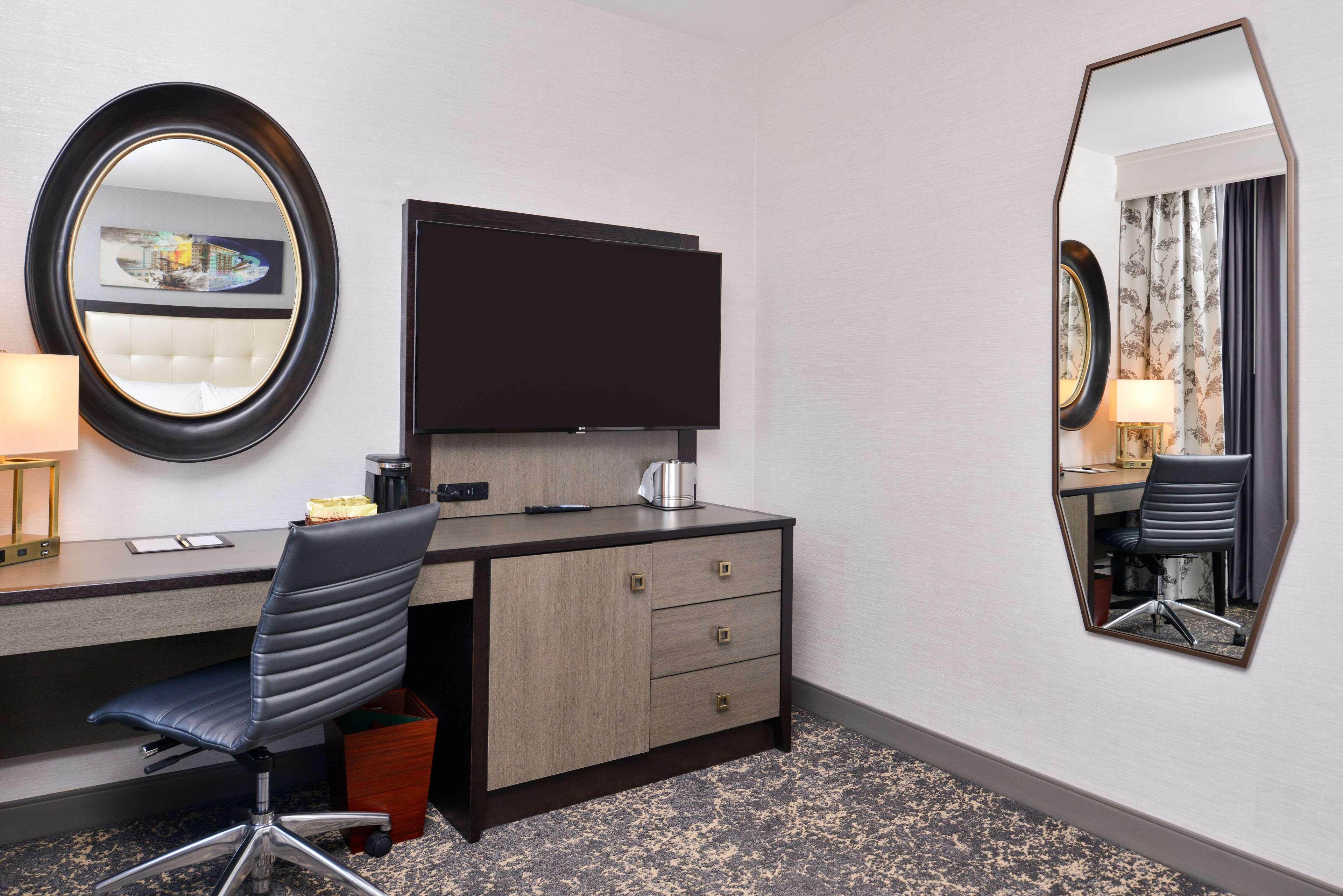 Double Queen Size Bed